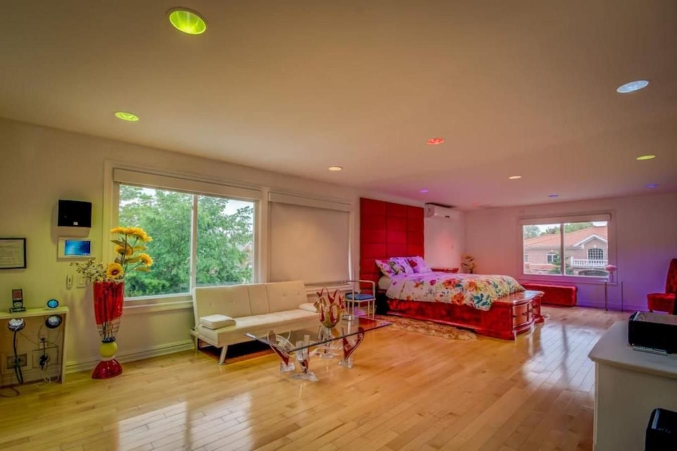 Holiday home Bayside Queens 6br Gated With Private Heated Pool Game And Water Views