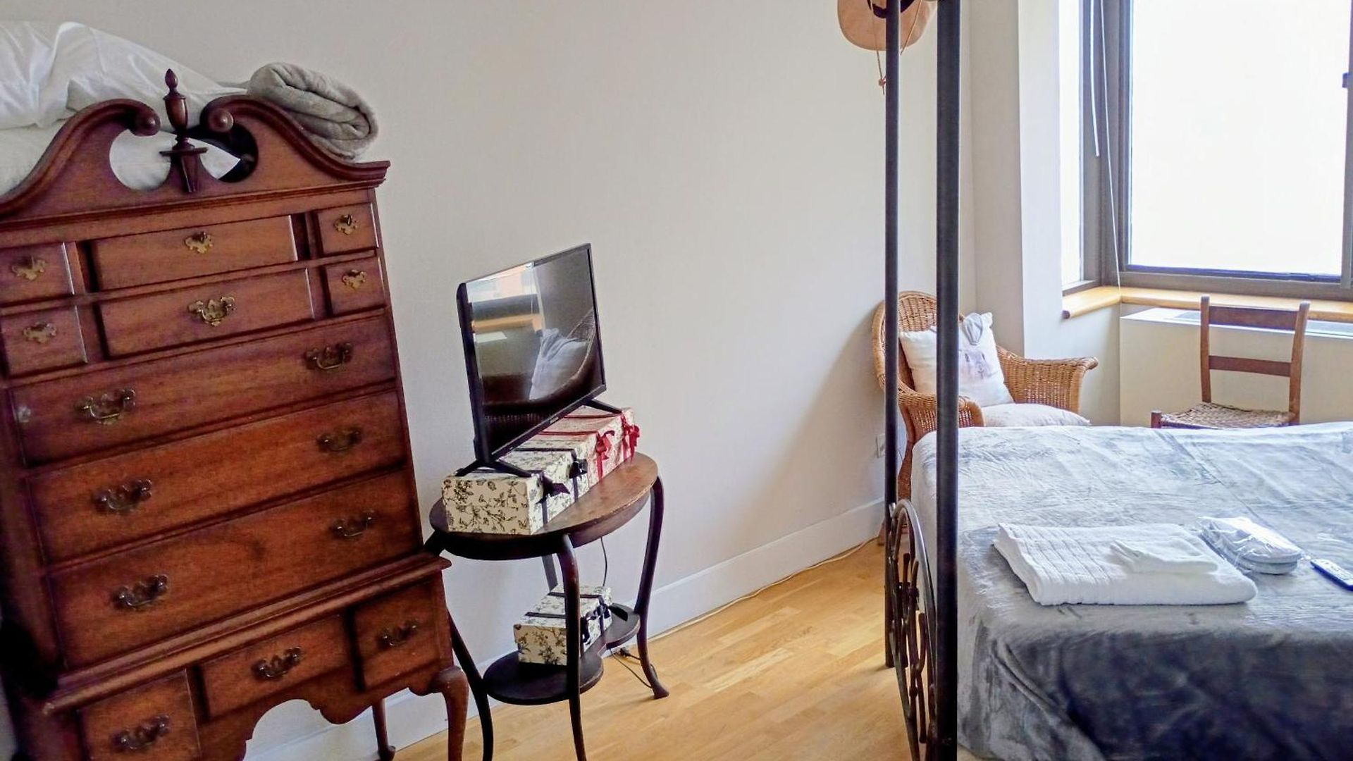 Homestay In Nyc Steps Away From Park