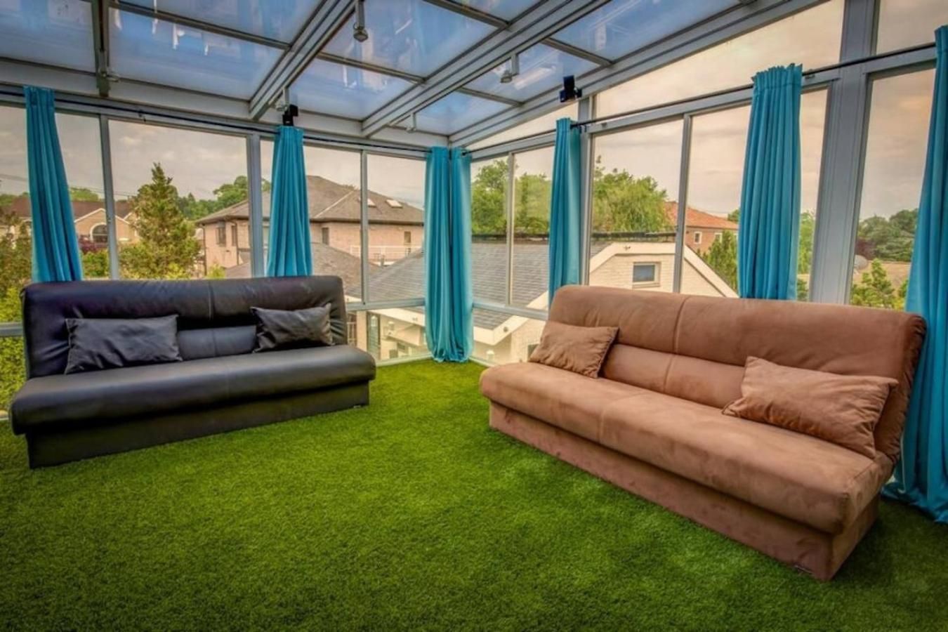 Bayside Queens 6br Gated With Private Heated Pool Game And Water Views *
