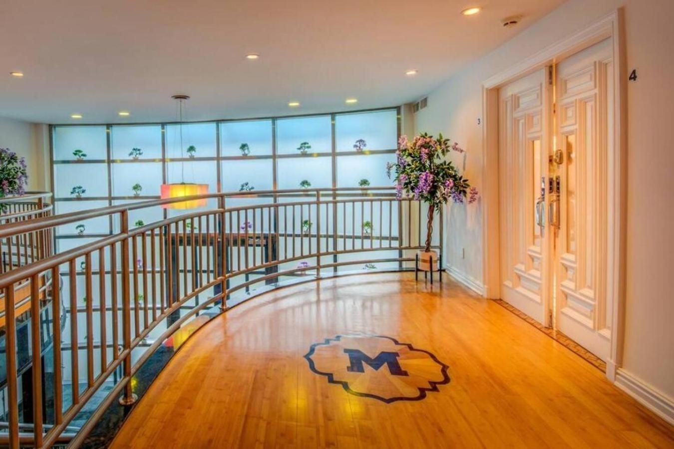 Bayside Queens 6br Gated With Private Heated Pool Game And Water Views * New York