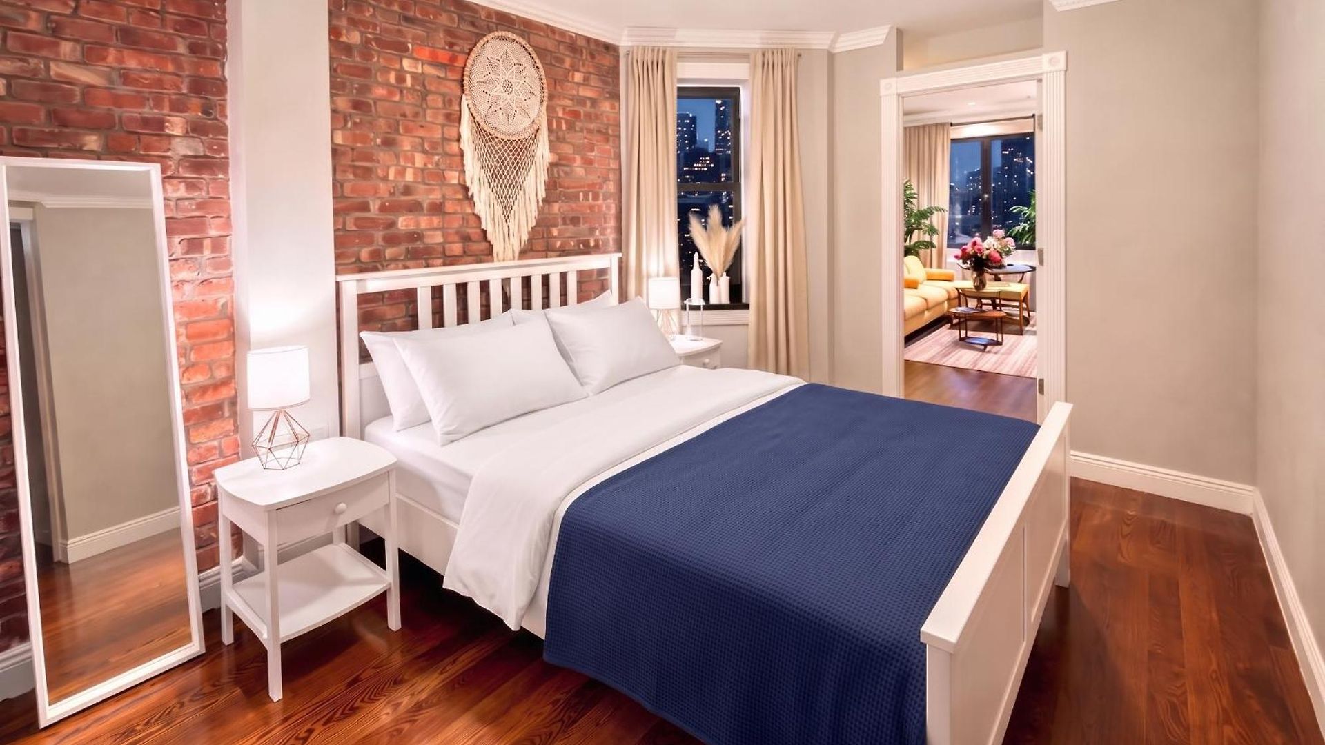 1 Bd Manhattan Unit Apartment