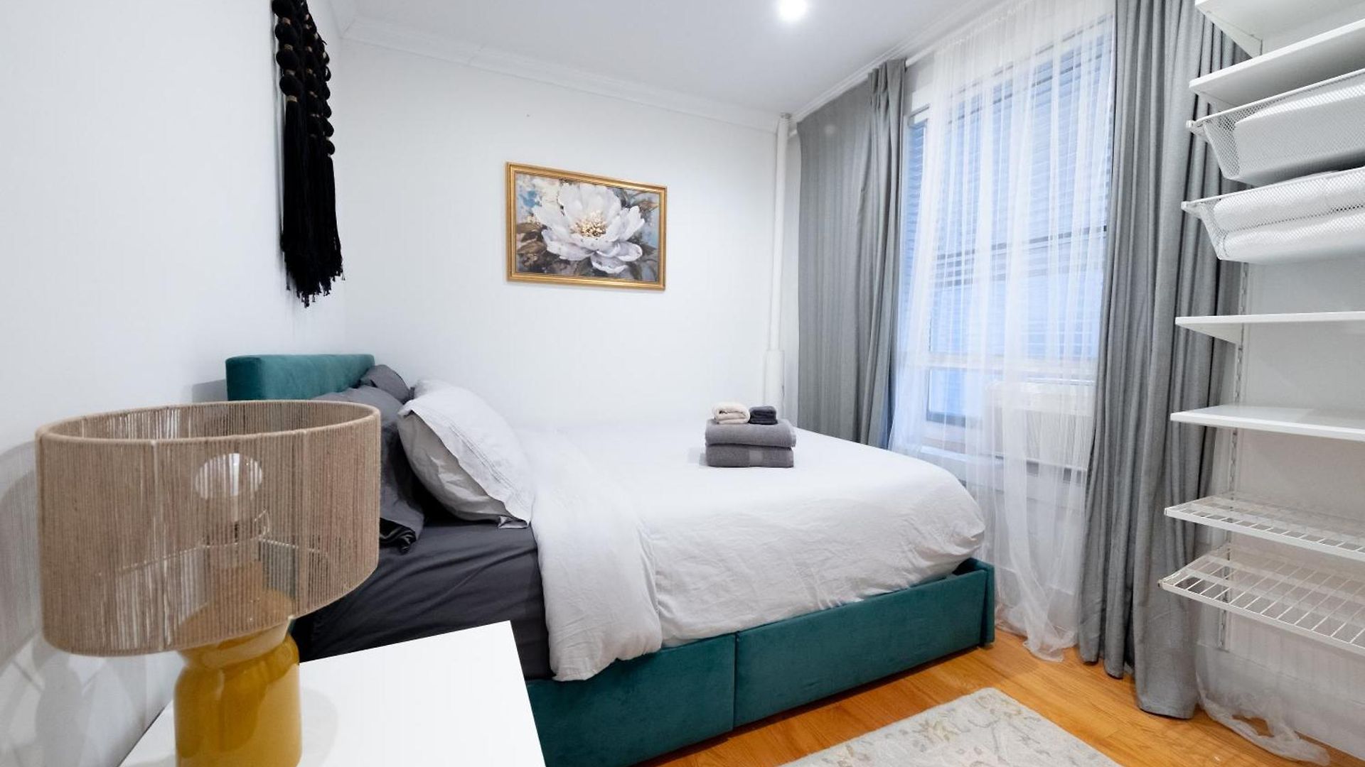 2 Bedroom With Wd Near Park Apartment New York