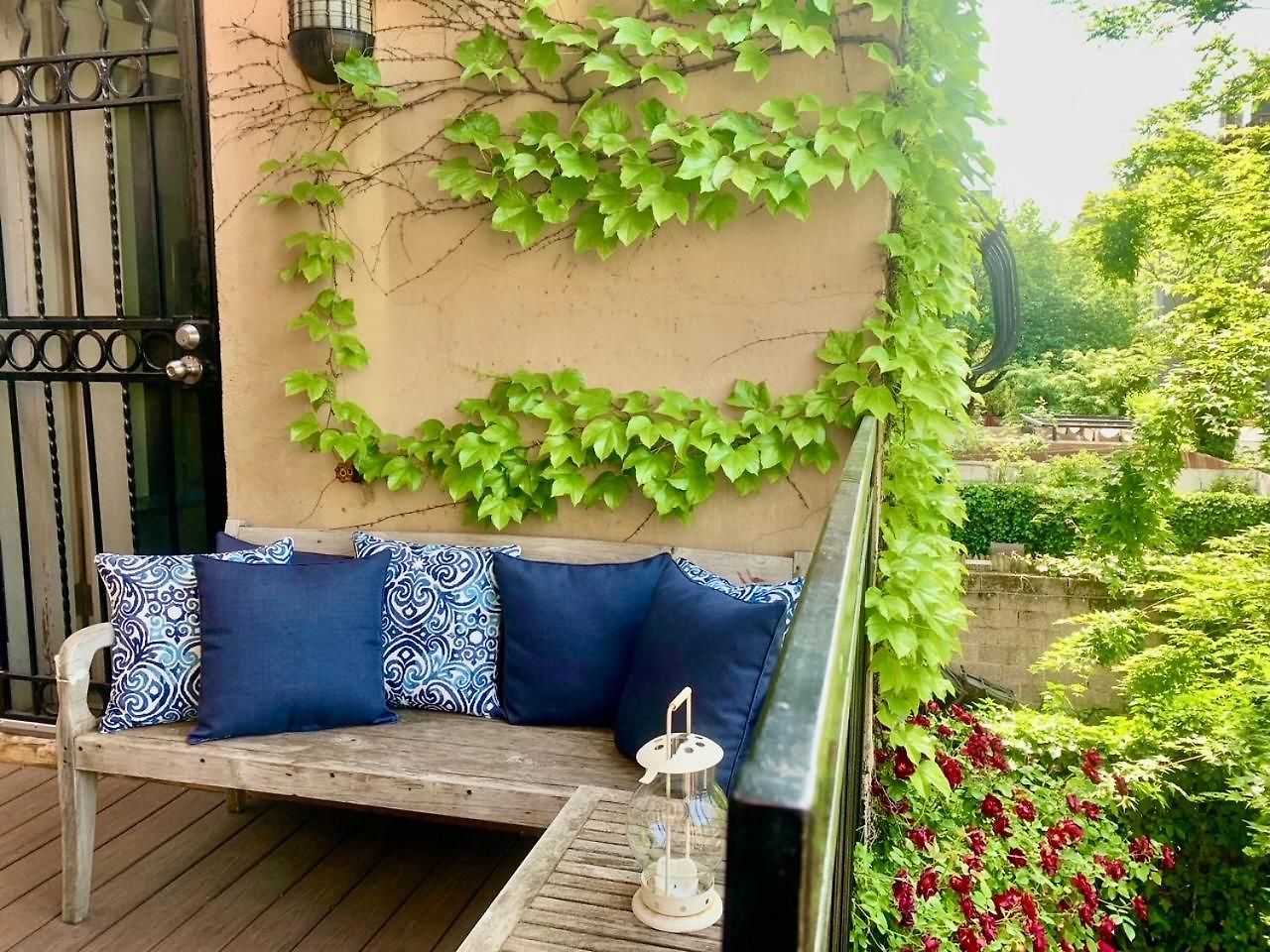 Lovely Brownstone In W Harlem 4 Bdr 3 Bath Deck Garden Apartment *