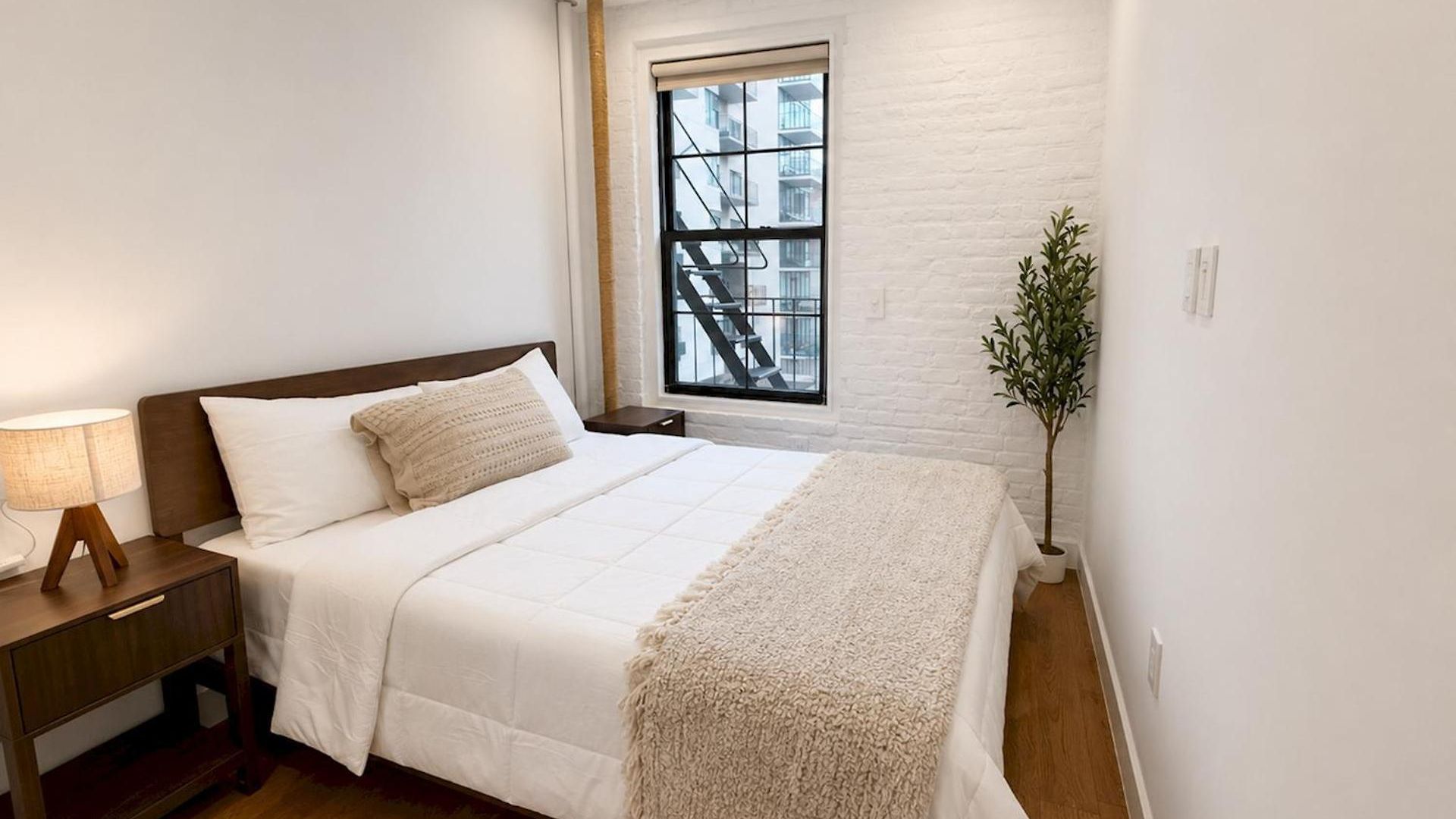 L.e.s 2bd Wd Air Heated Floors Apartment *