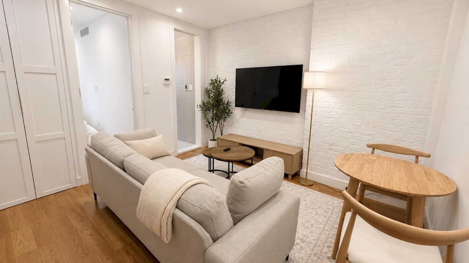 L.e.s 2bd Wd Air Heated Floors New York