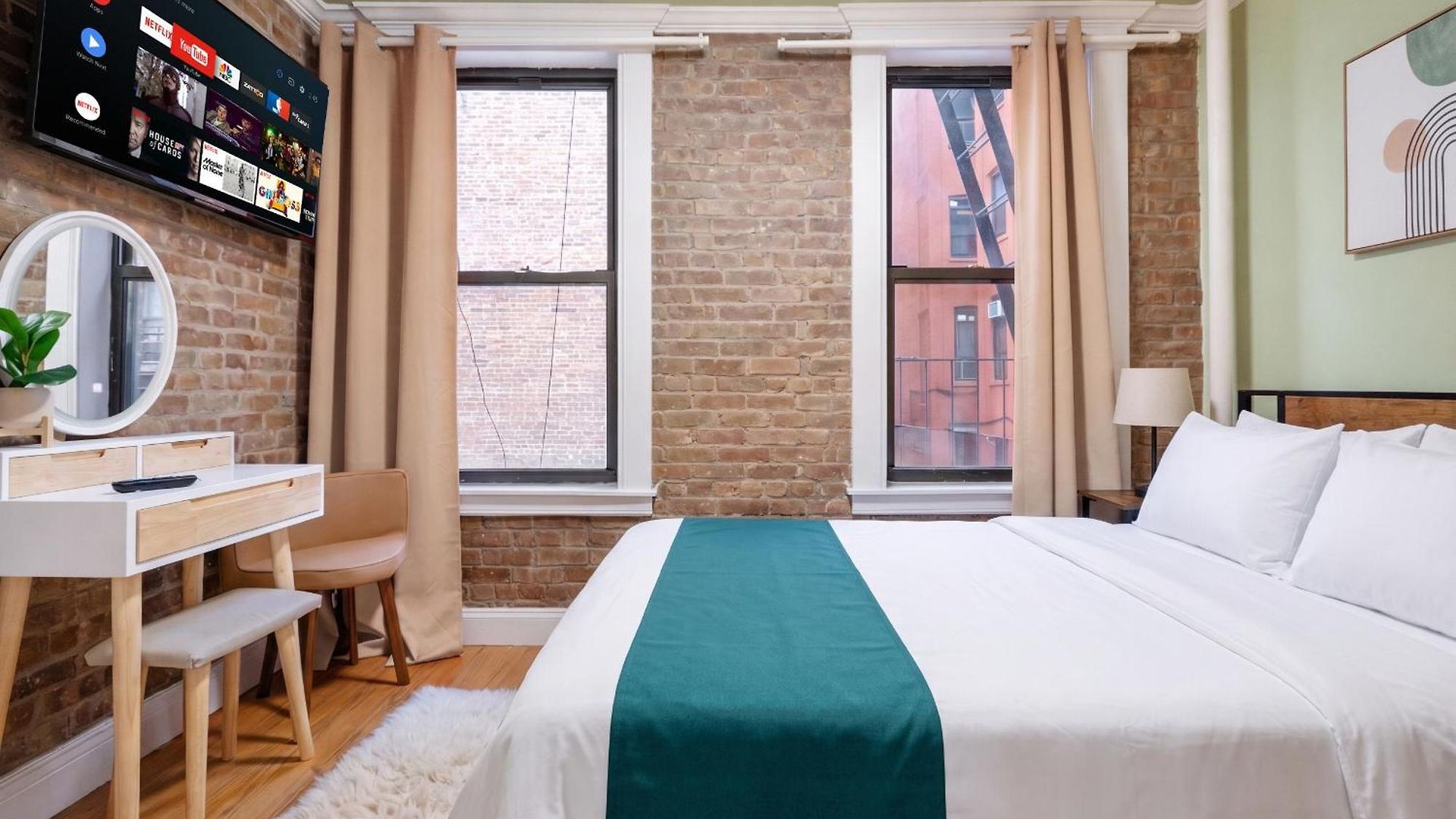 2 Bd Stylish Getaway In Lower Manhattan New York