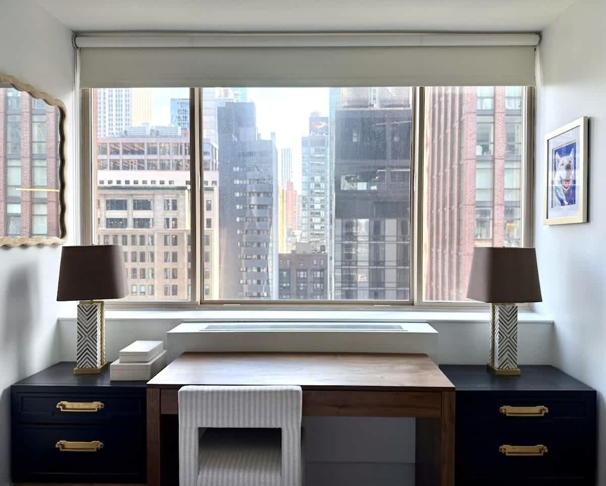 Pied-a-terre In The Sky * New York