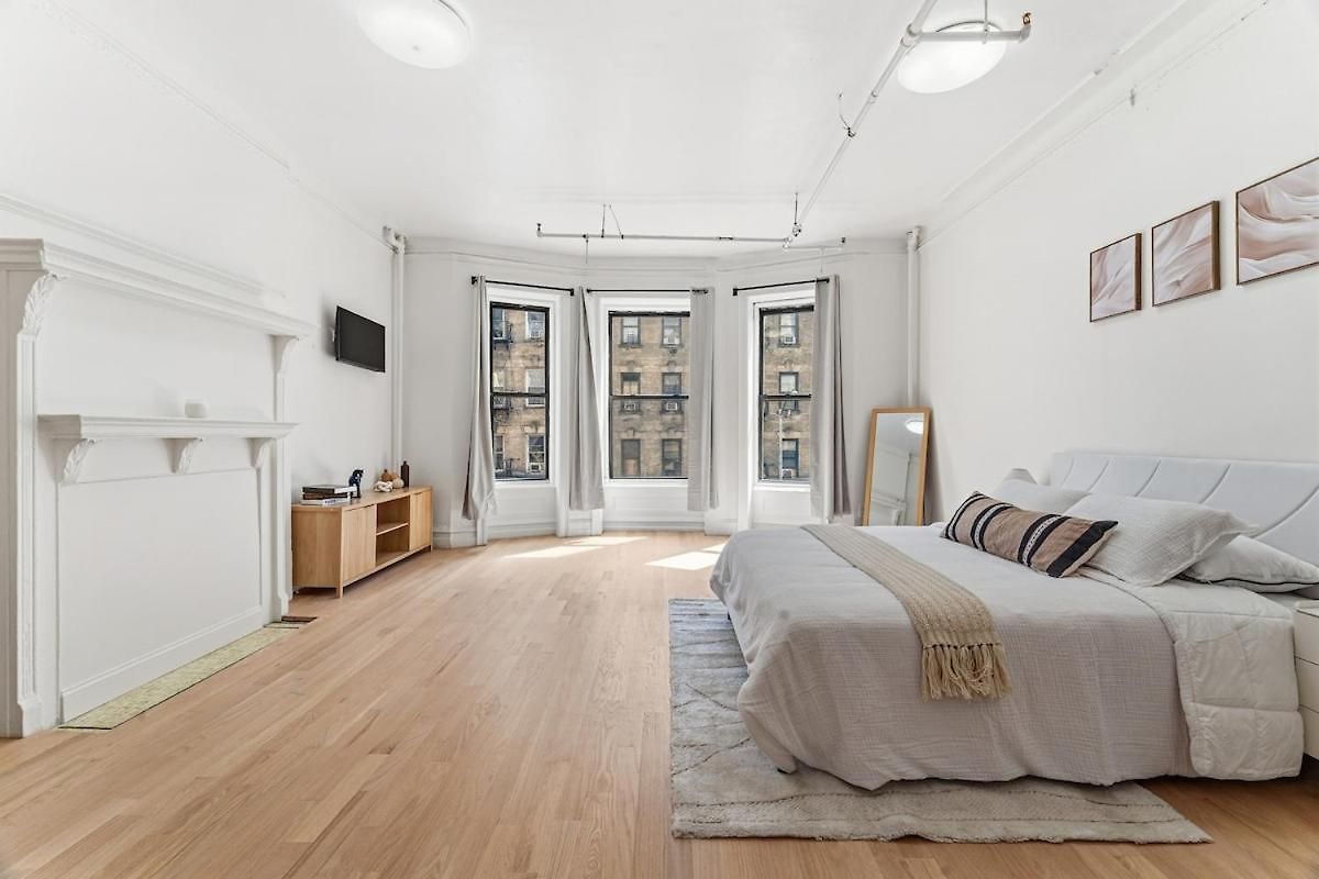 Apartment Bright Uptown Manhattan Near Subway&dining New York