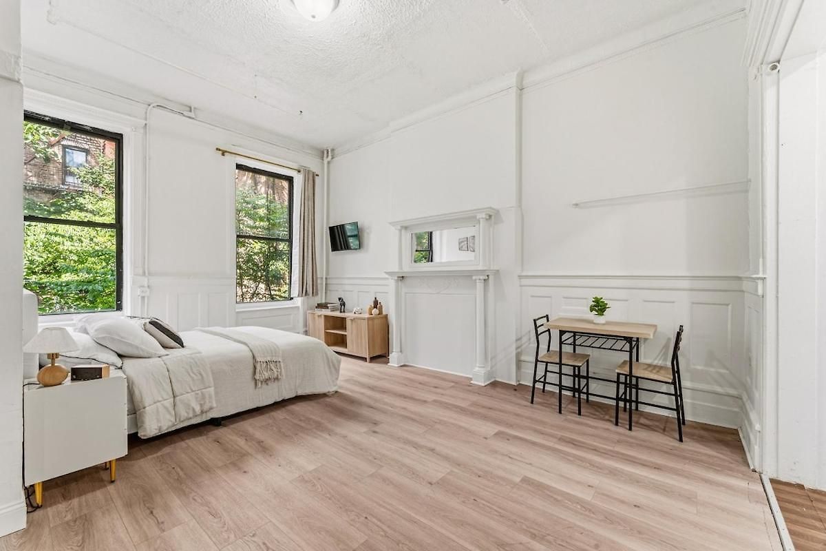 Spacious Washington Heights Near Transit New York