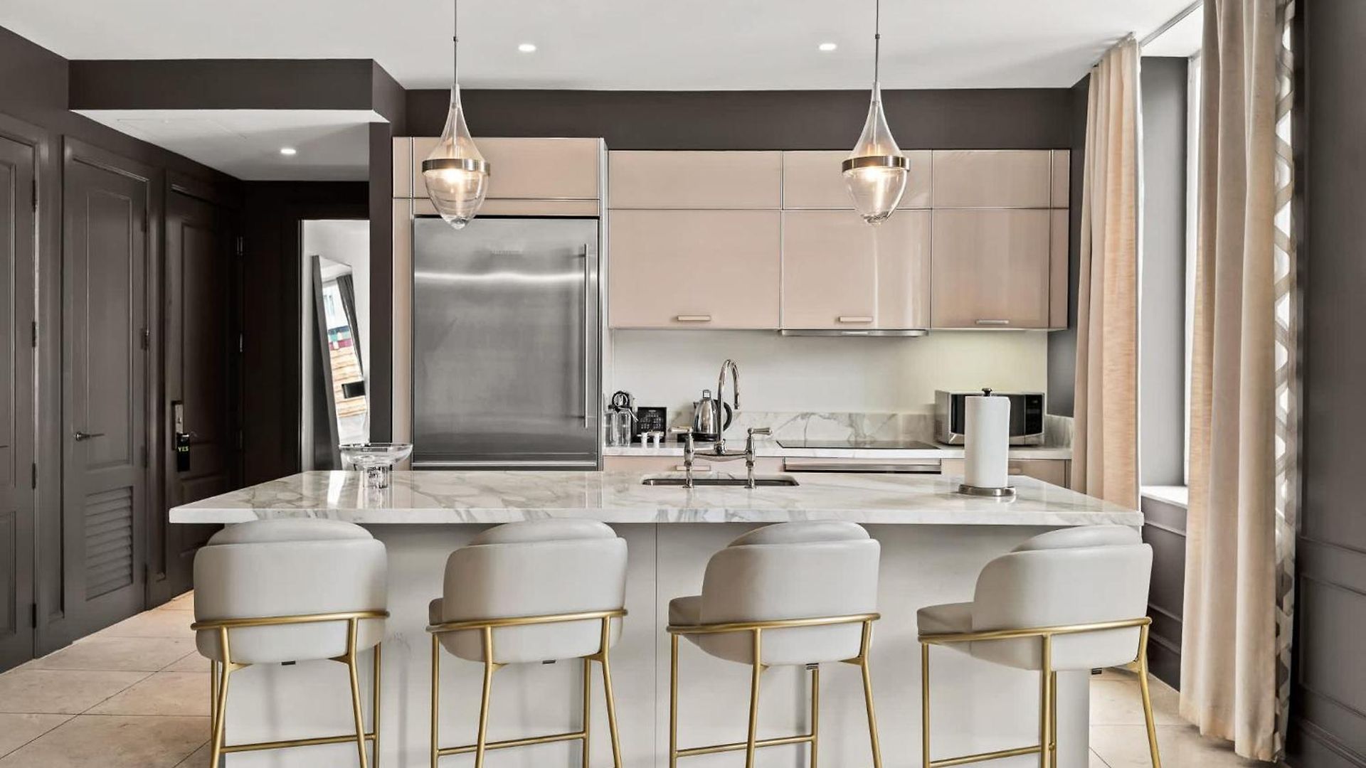 Apartment Rove Travel - Marmara Place 1801 - Modern New York
