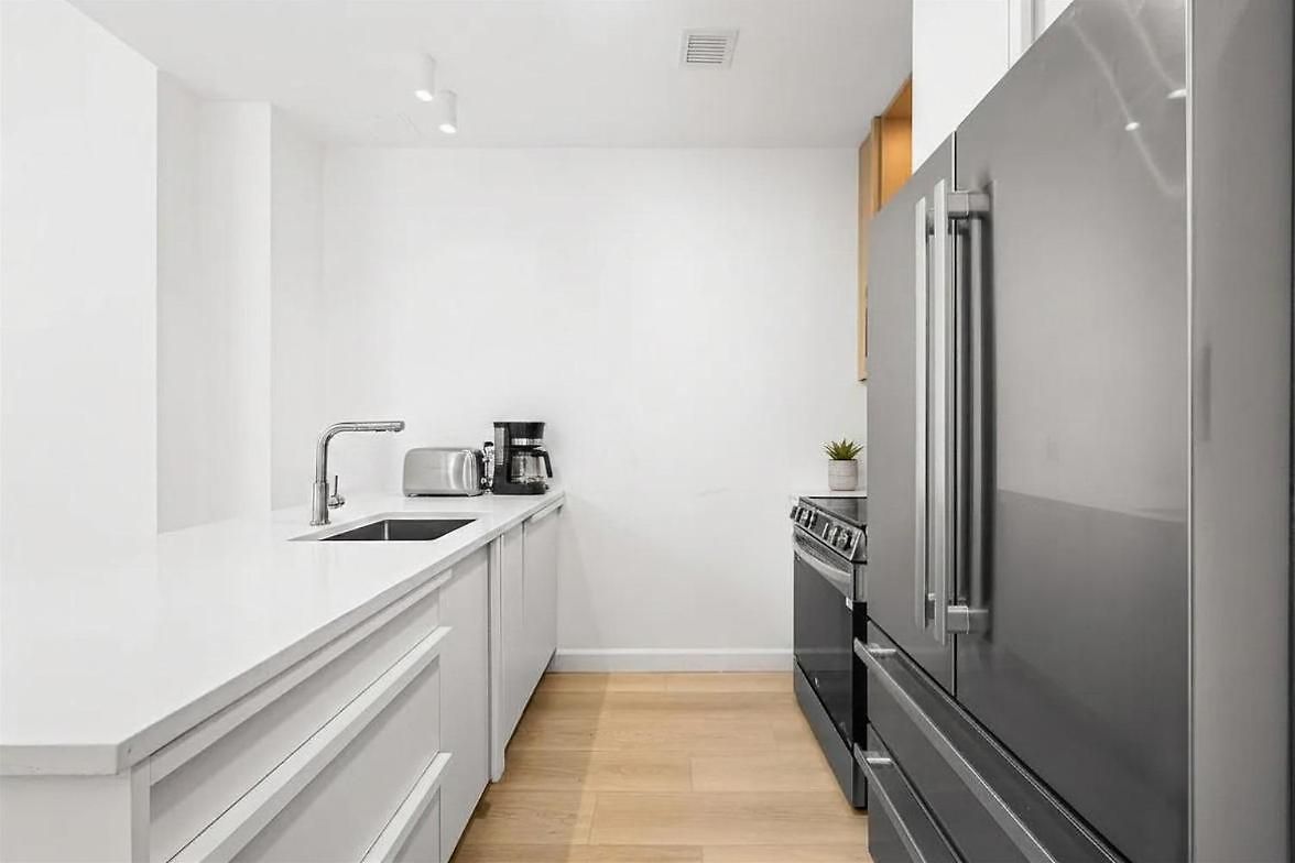 Apartment 1 Stop Midtown Corner Skyline Penthouse New Modern Patio 1 Bedroom