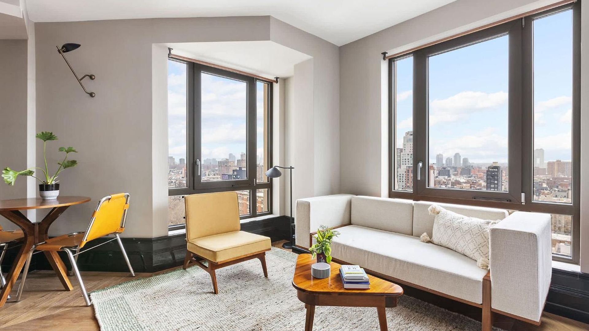 Apartment Freeman 1504 By Rove Travel With Shared Amenities