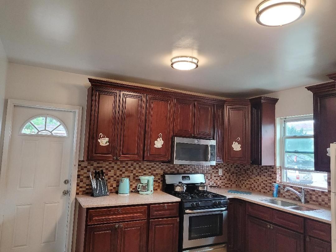 Large Place With Backyard *