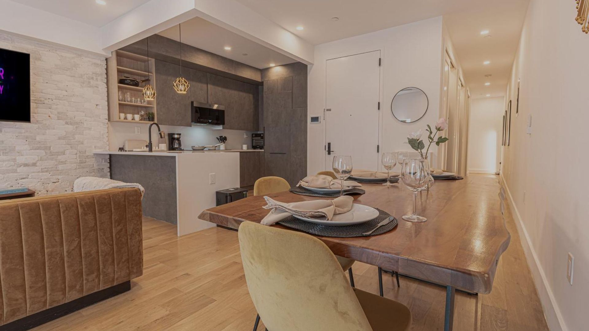 Spacious And Stylish 2bd With Washer Near Train New York