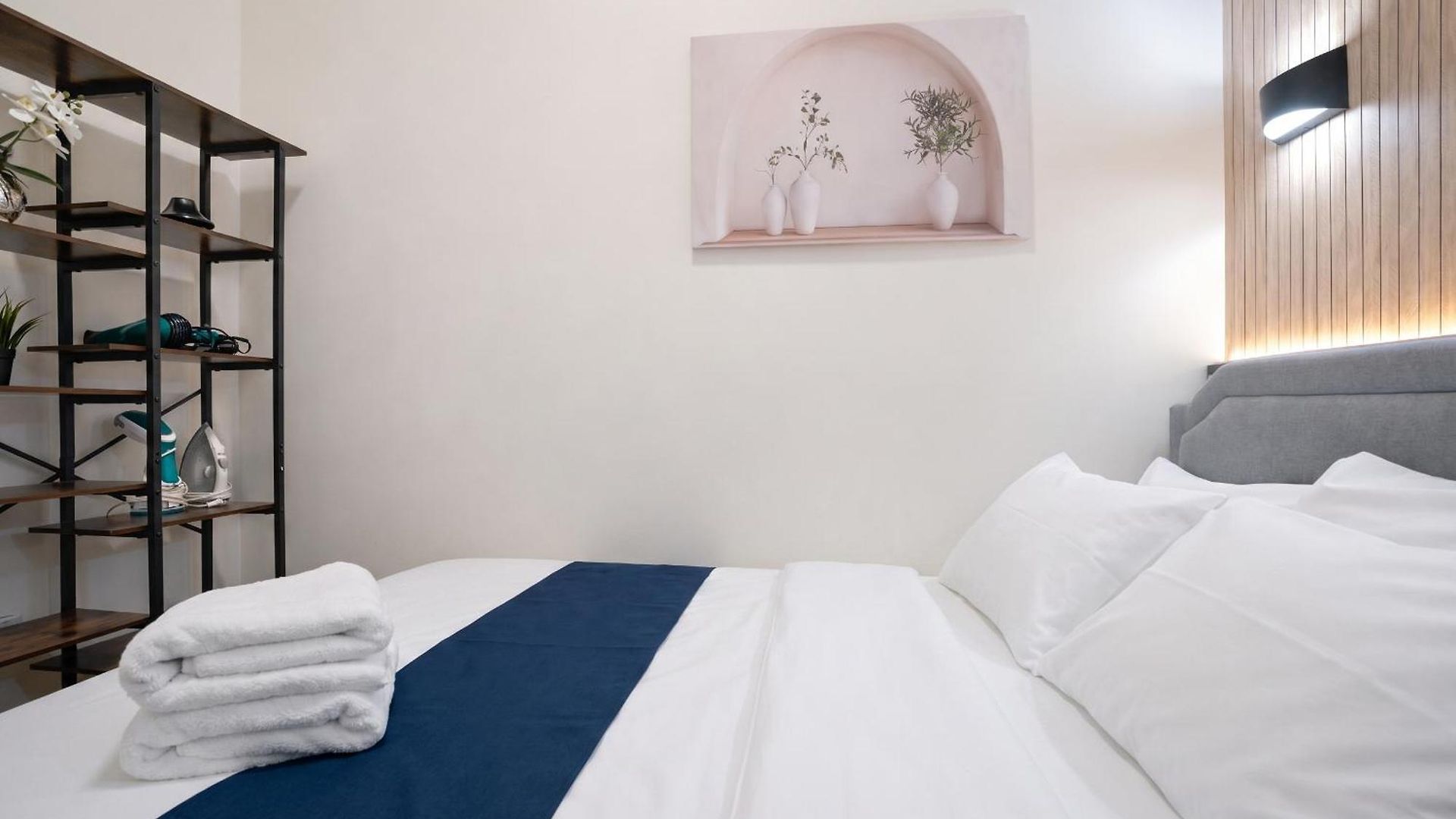 2 Bedroom Cozy Gem * New York