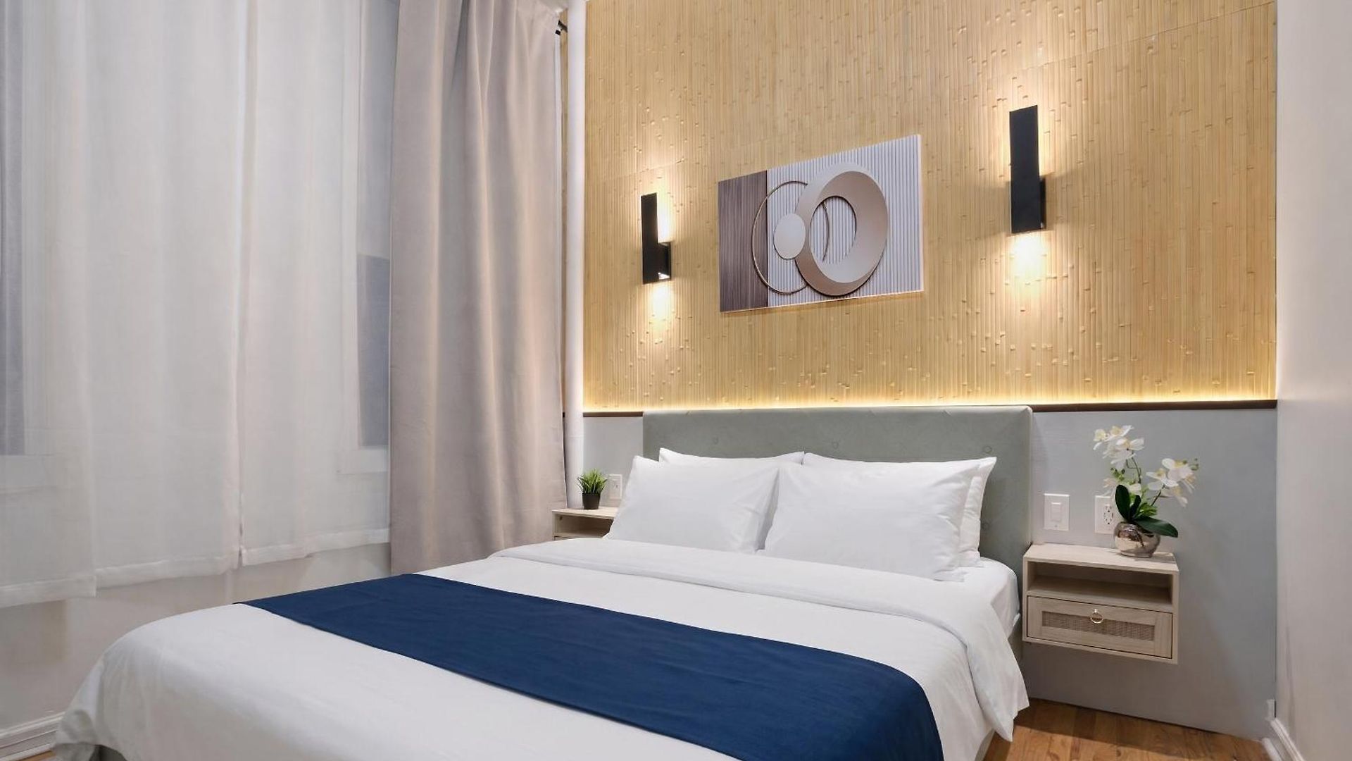 2 Bedroom Cozy Gem * New York