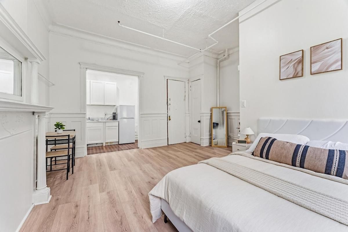 Spacious Washington Heights Near Transit New York