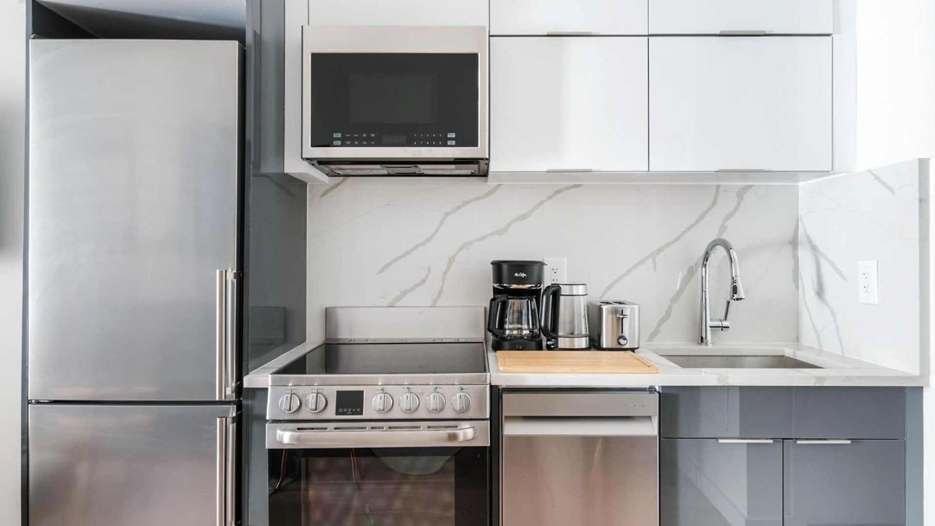 14-b Sleek Modern 1br W Outdoor Space Union Square Wd In Unit * New York