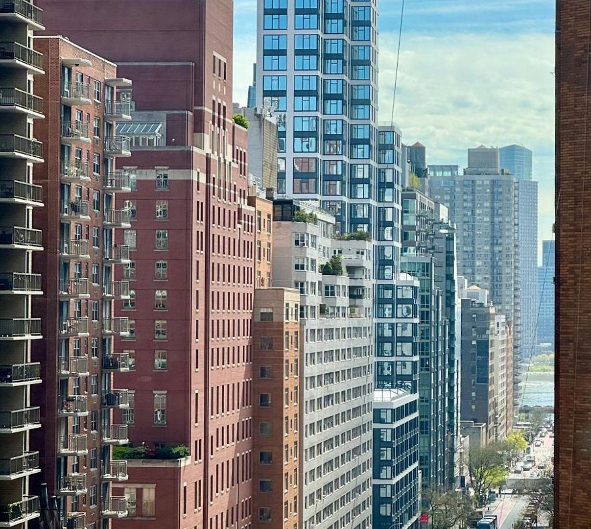Midtown Park Ave Spacious Charming Gem Chrysler View Corner Apartment *