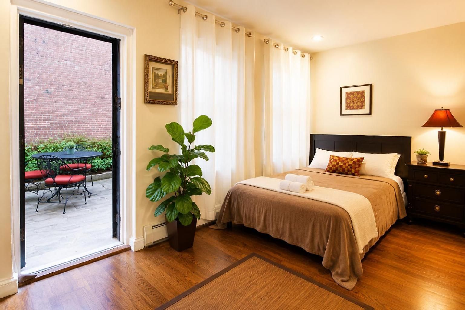 Fabulous 1 Bedroom In Manhattan Apartment