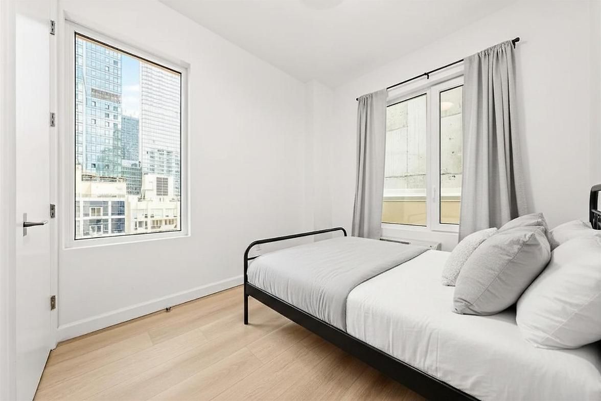 1 Stop Midtown Corner Skyline Penthouse New Modern Patio 1 Bedroom New York