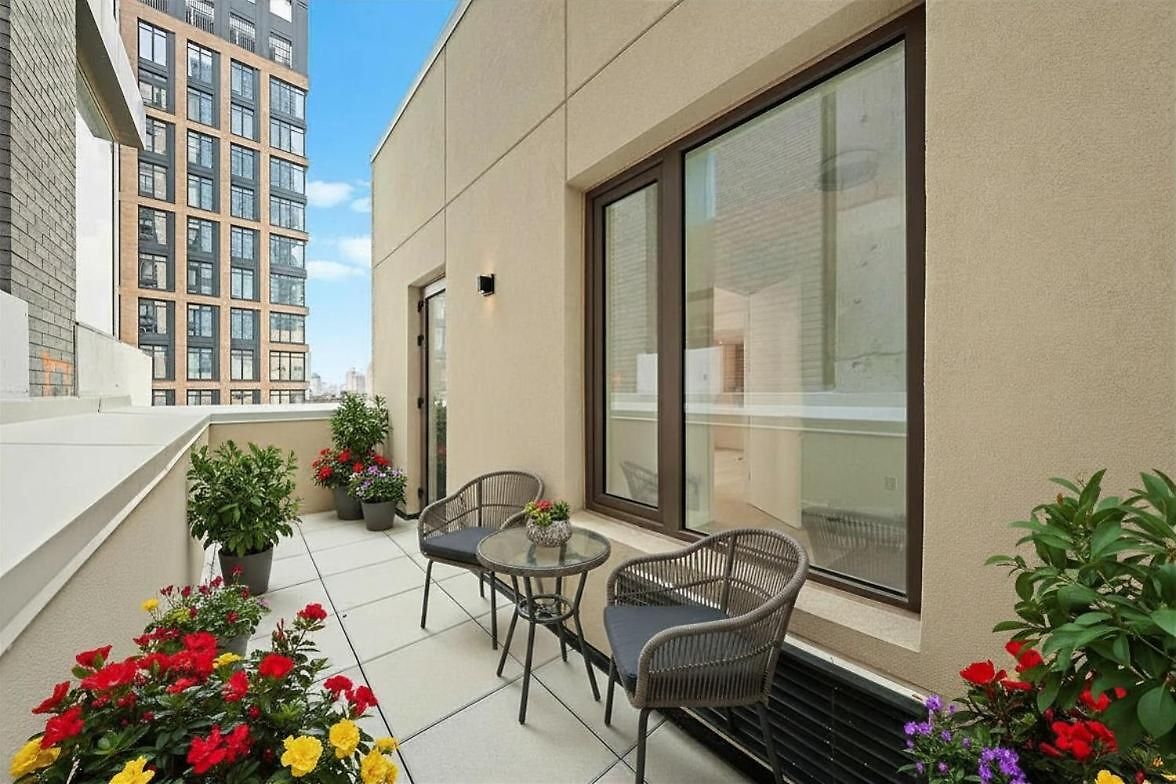 1 Stop Midtown Corner Skyline Penthouse New Modern Patio 1 Bedroom New York