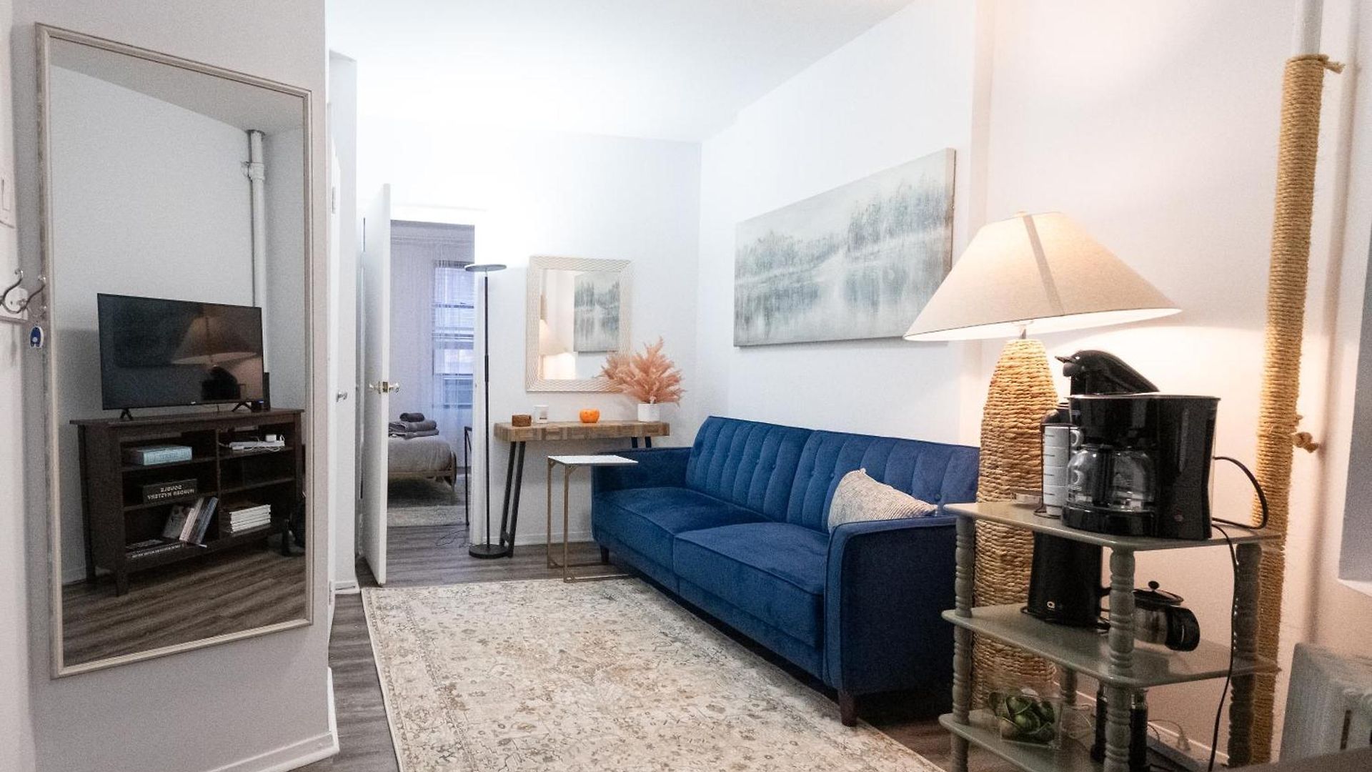Cozy 1 Bedroom Apartment