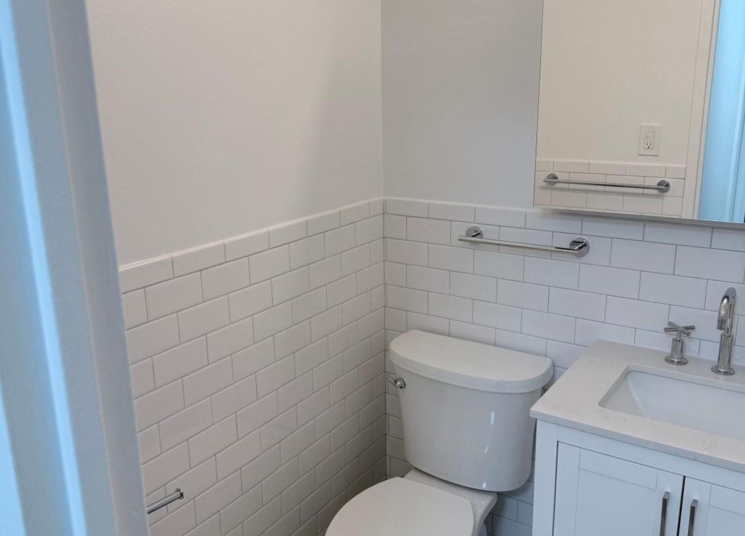 Midtown East Waterfront Apartment *