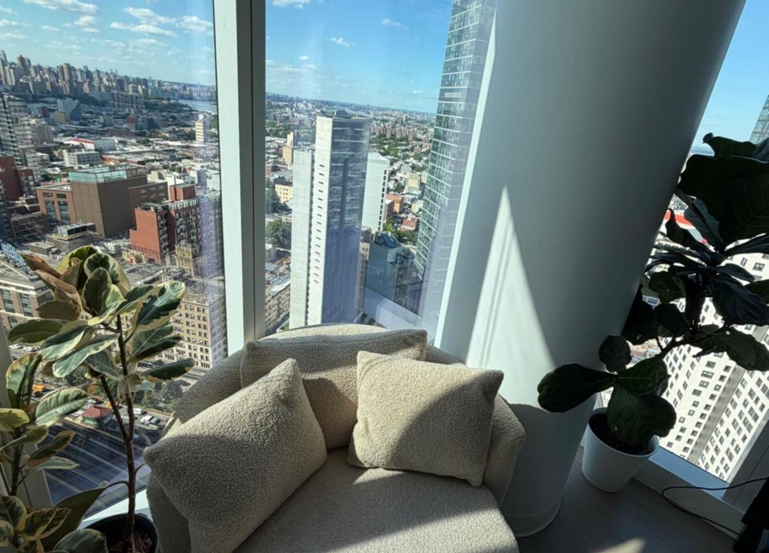 High Floor Luxury Corner 2br2ba Stunning Panoramic Views 1 Stop To Midtown Manhattan
