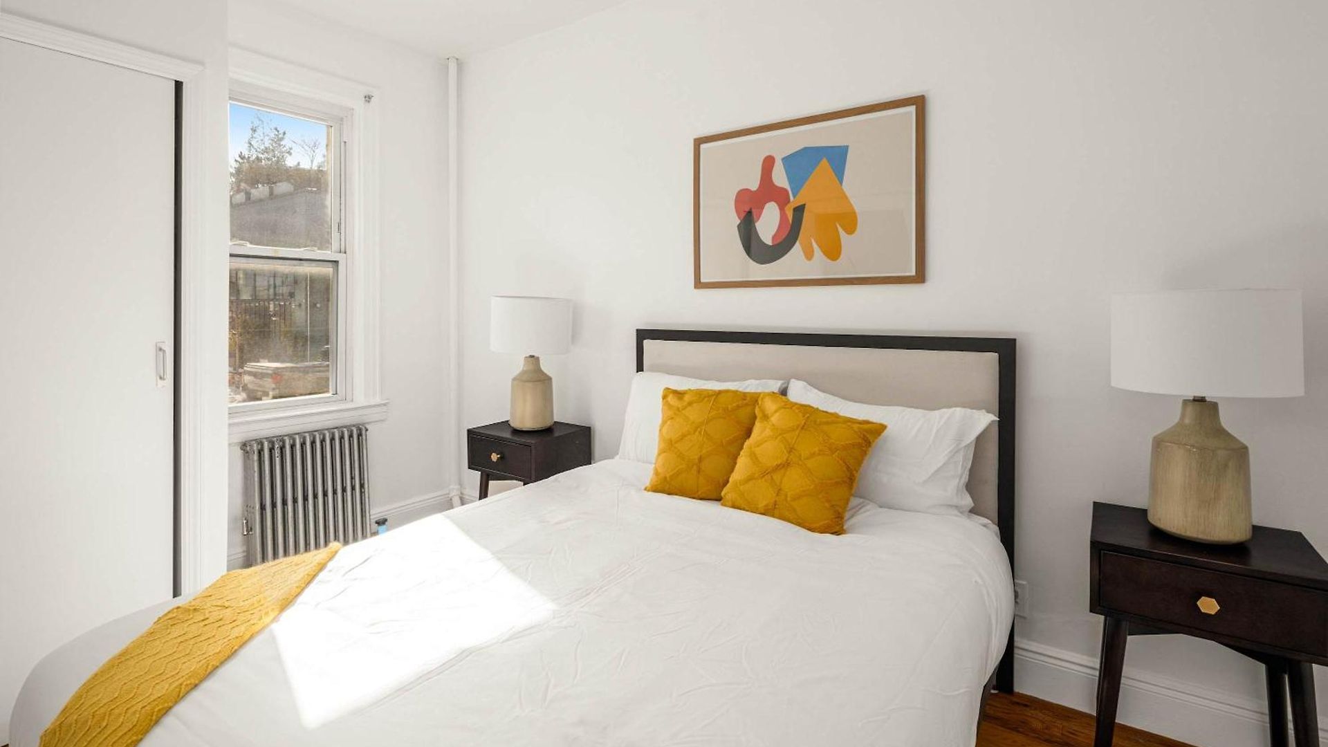 Apartment Williamsburg Gardens 3br Floor-through Unit With Private Yard *