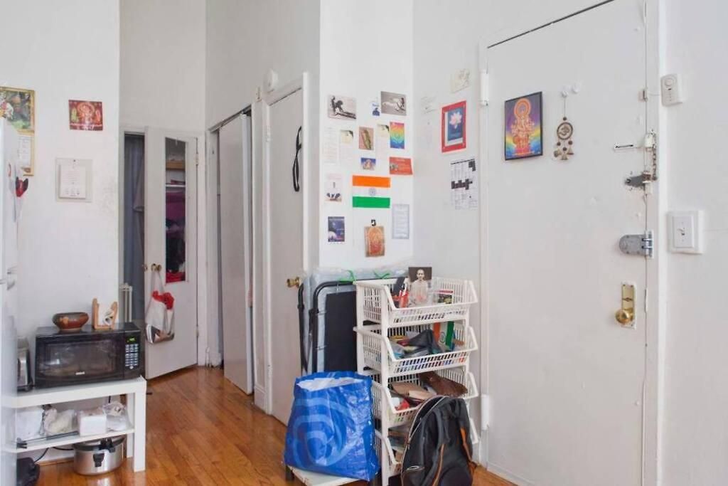 Apartment Small Budget For X'mas In Manhattan New York