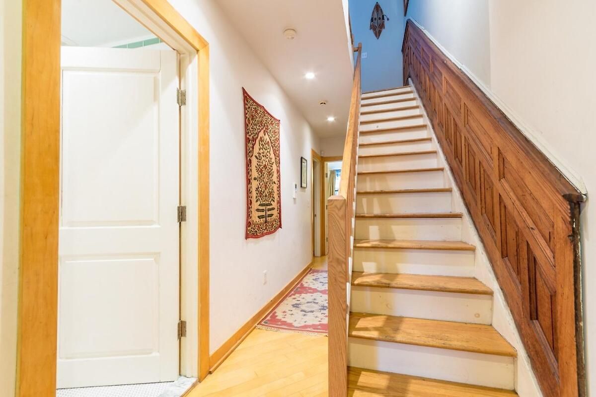 Lovely Brownstone In W Harlem 4 Bdr 3 Bath Deck Garden
