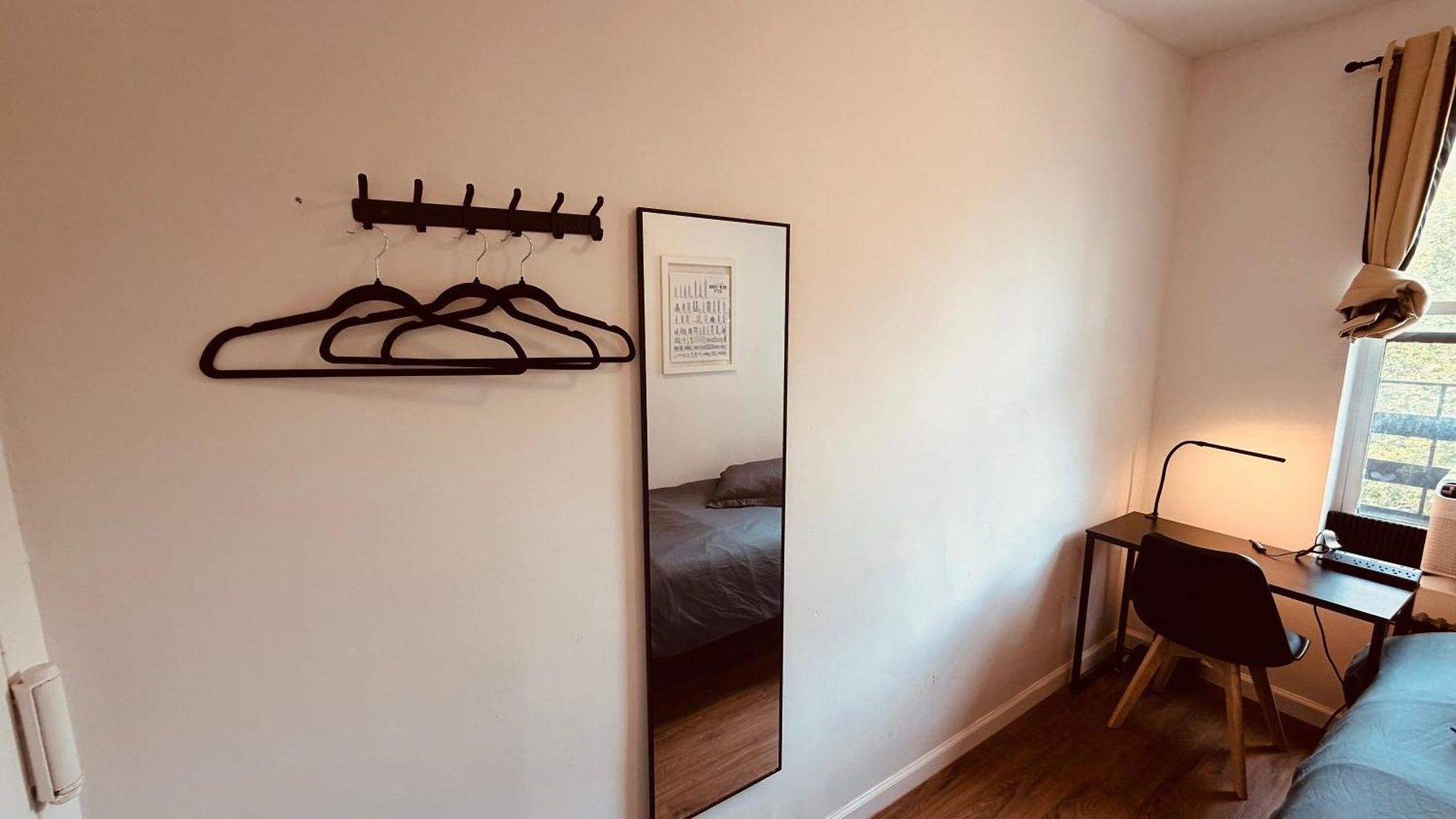 In Chelsea 9 - Shared Bathroom - 5th Floor Walk Up * New York