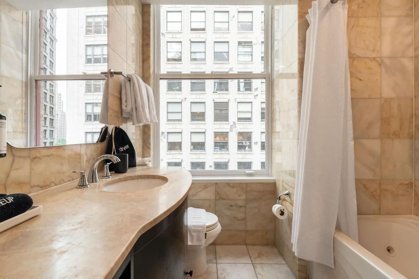 Apartment Nomad Near Broadway & 5th Ave New York