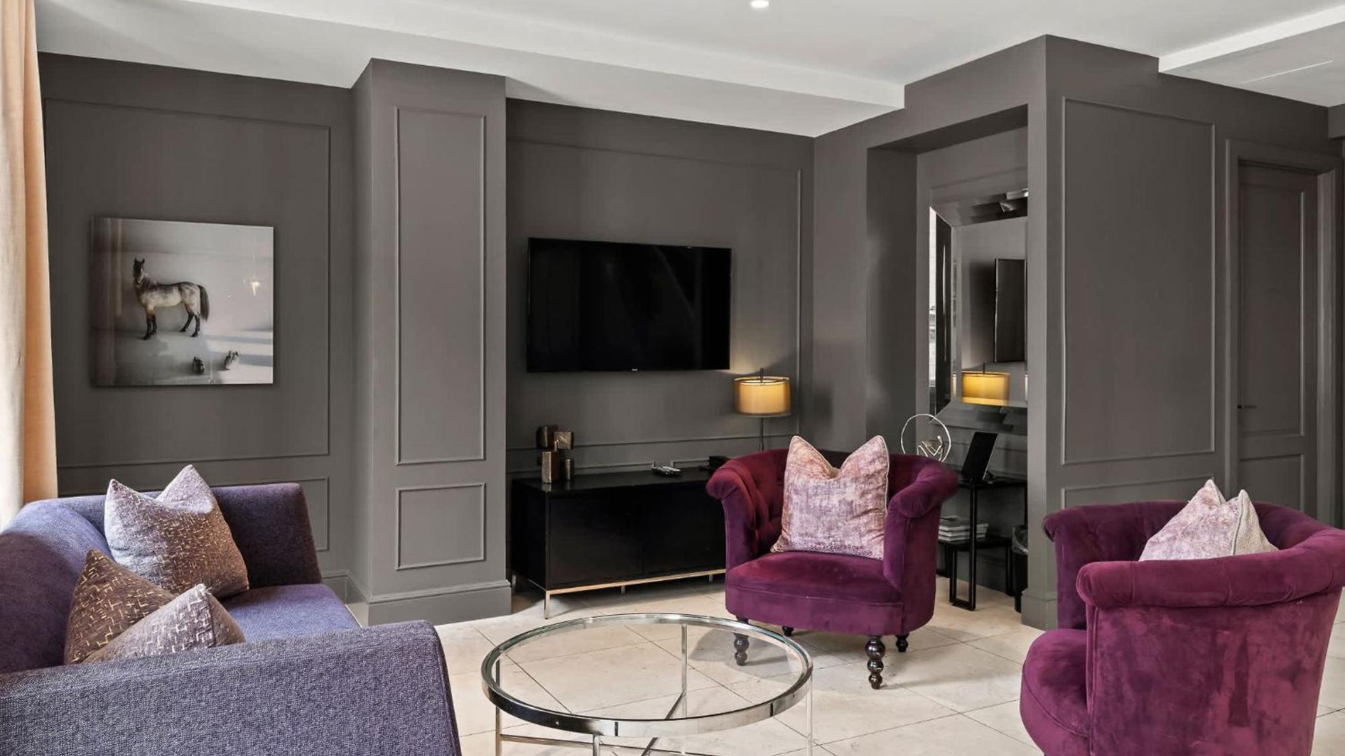 Rove Travel - Marmara Place 1801 - Modern