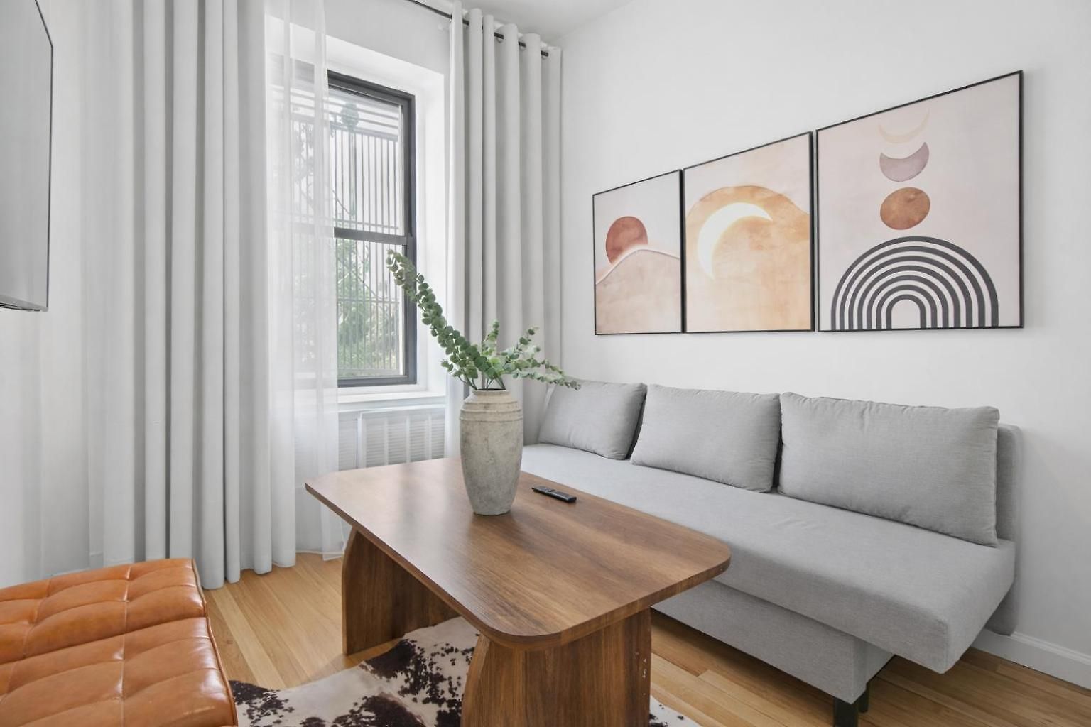 2 Bedroom Quite & Cozy Unit Next To Park New York