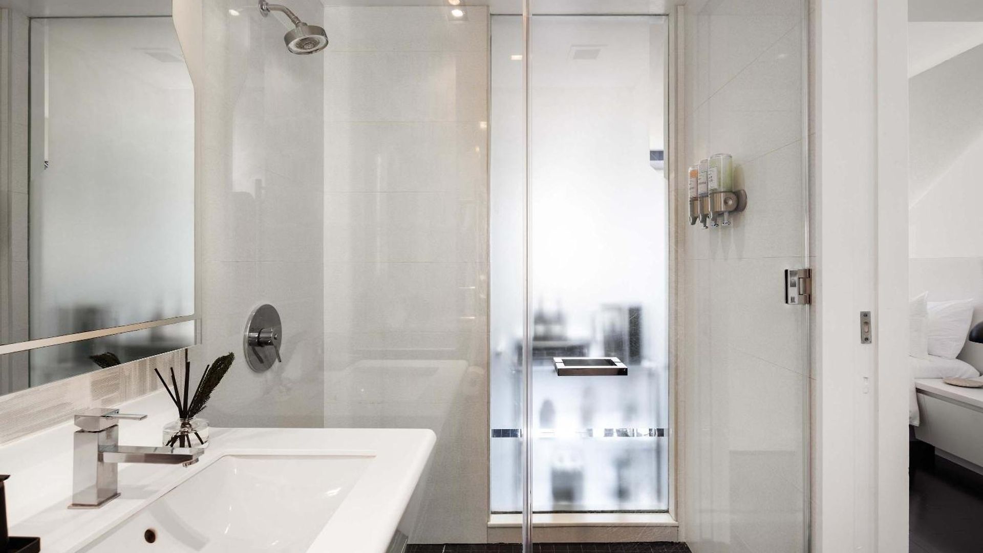 Apartment Lower Manhattan Designer Escape