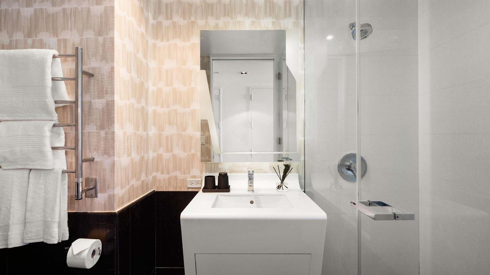 Apartment Lower Manhattan Designer Escape