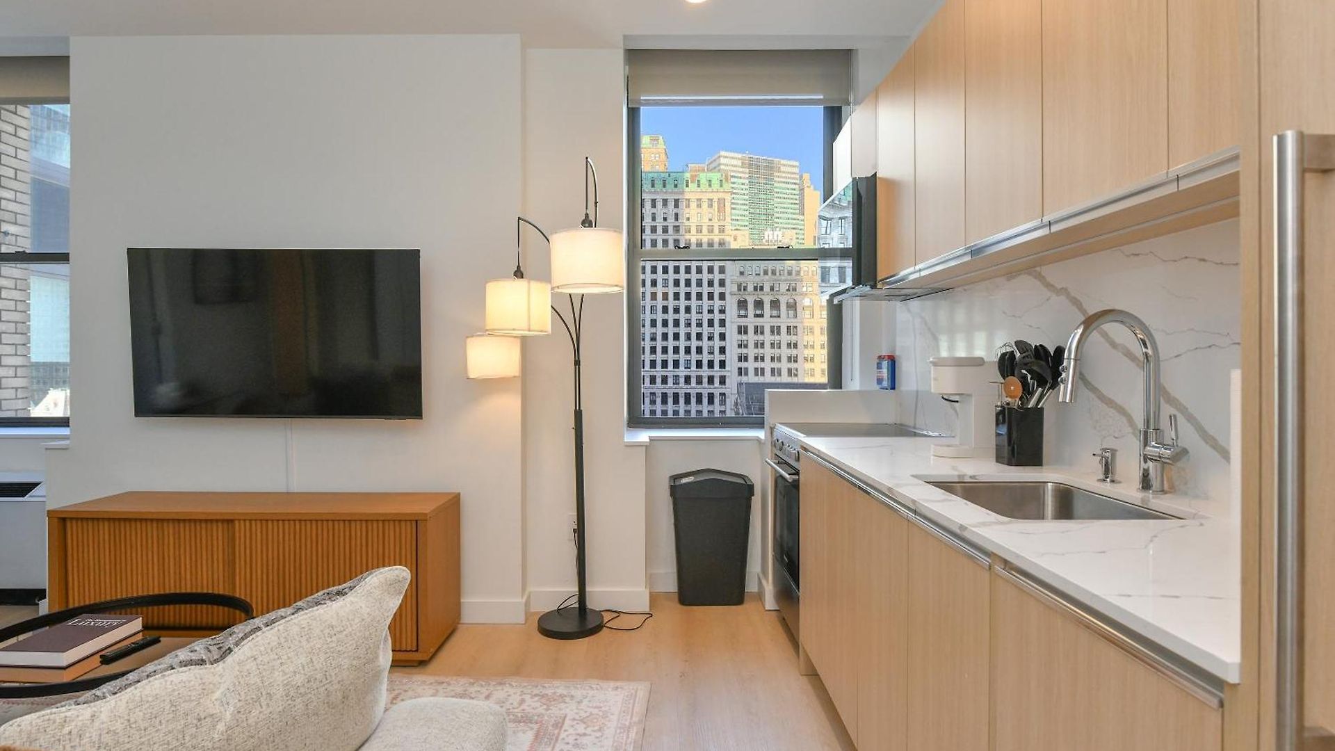Apartment Urban Escape Bright 2br 2ba In Fidi *