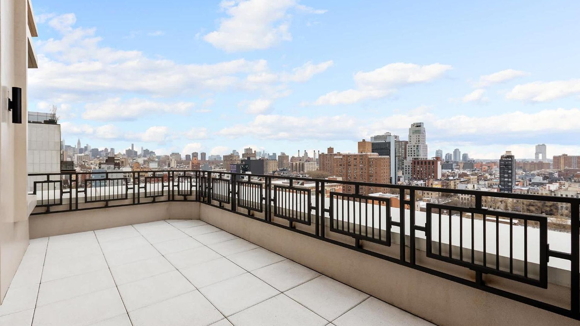 Freeman 1303 By Rove Travel - 1br With Balcony