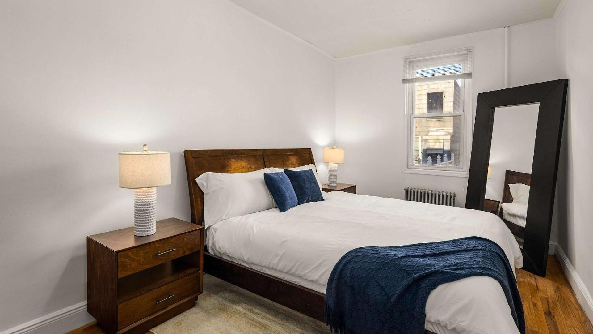 Williamsburg Gardens 3br Floor-through Unit With Private Yard New York