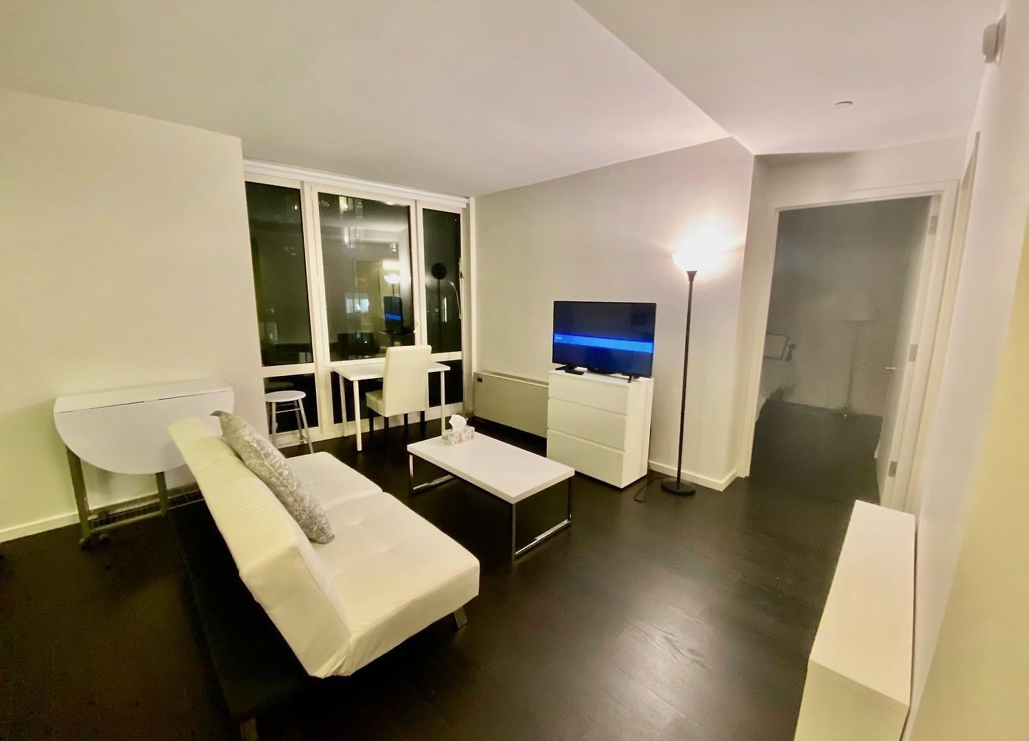 1bed 30days Min Nr Grand With Washer Dryer In Unit Apartment *