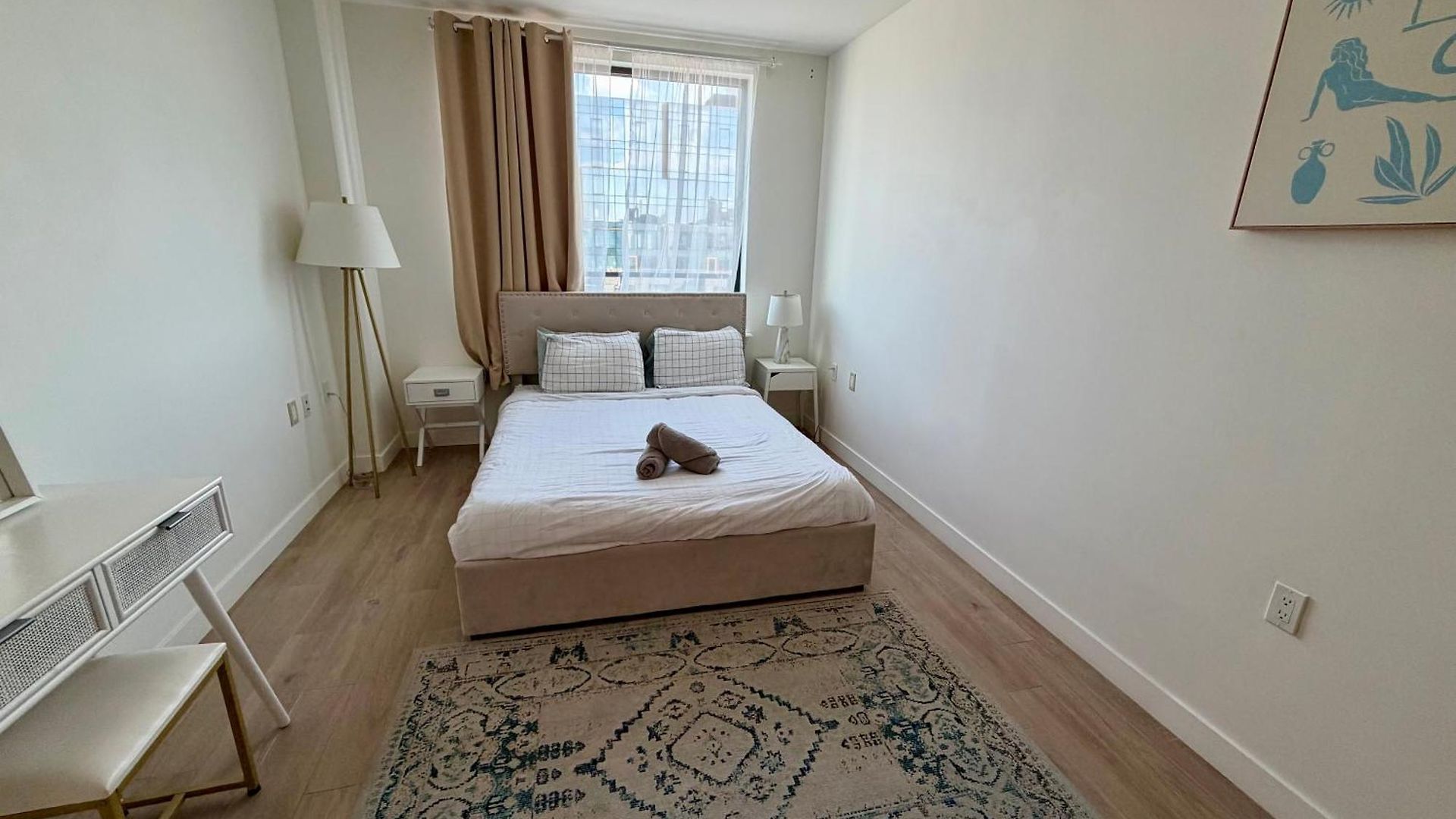 Convenient Spacious Bright New Modern Penthouse 3br2ba Balcony Apartment New York