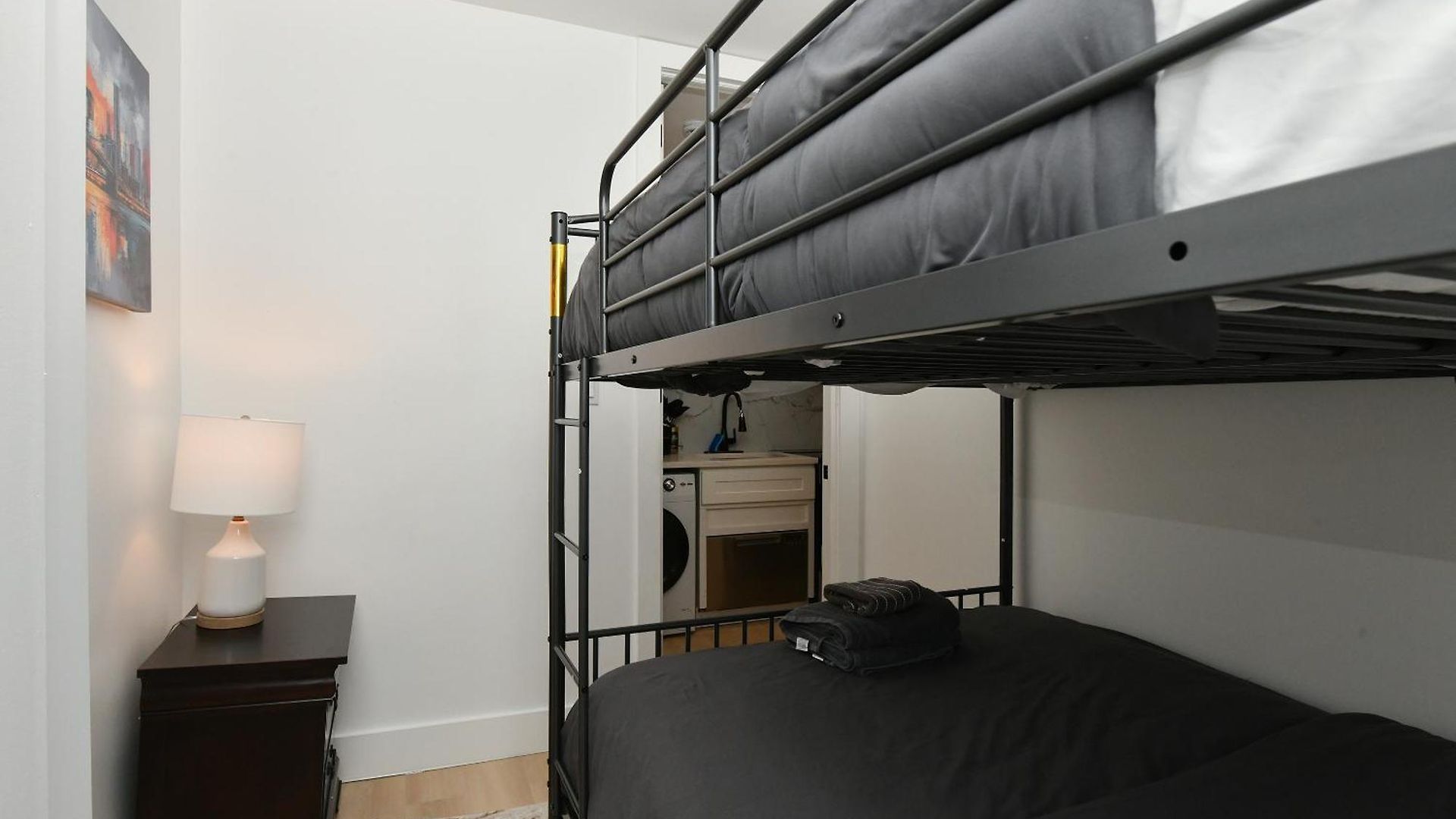 Elegant 2 Bedroom Retreat Near Park New York