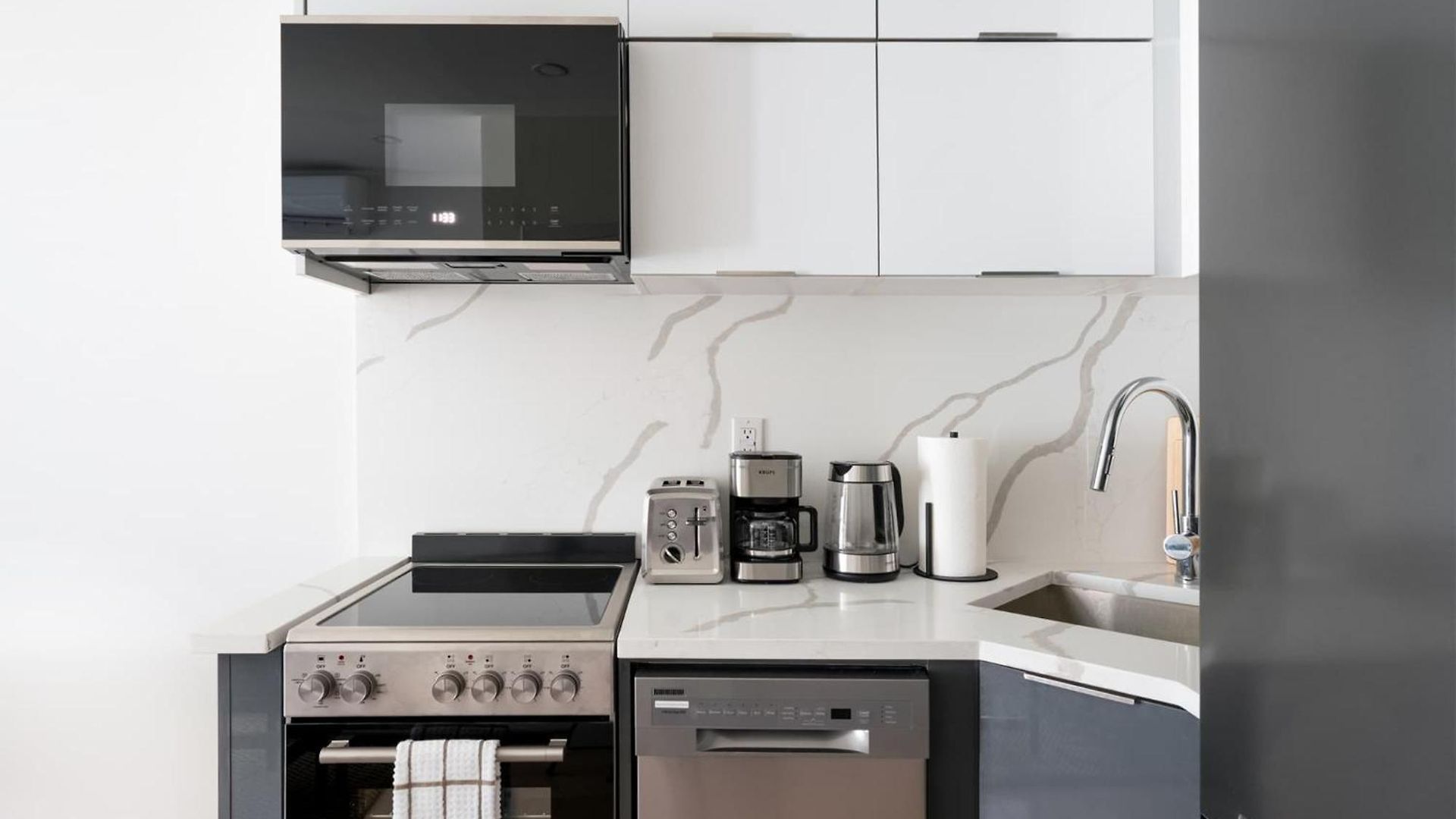 22-5c New Prime Gramercy 1br