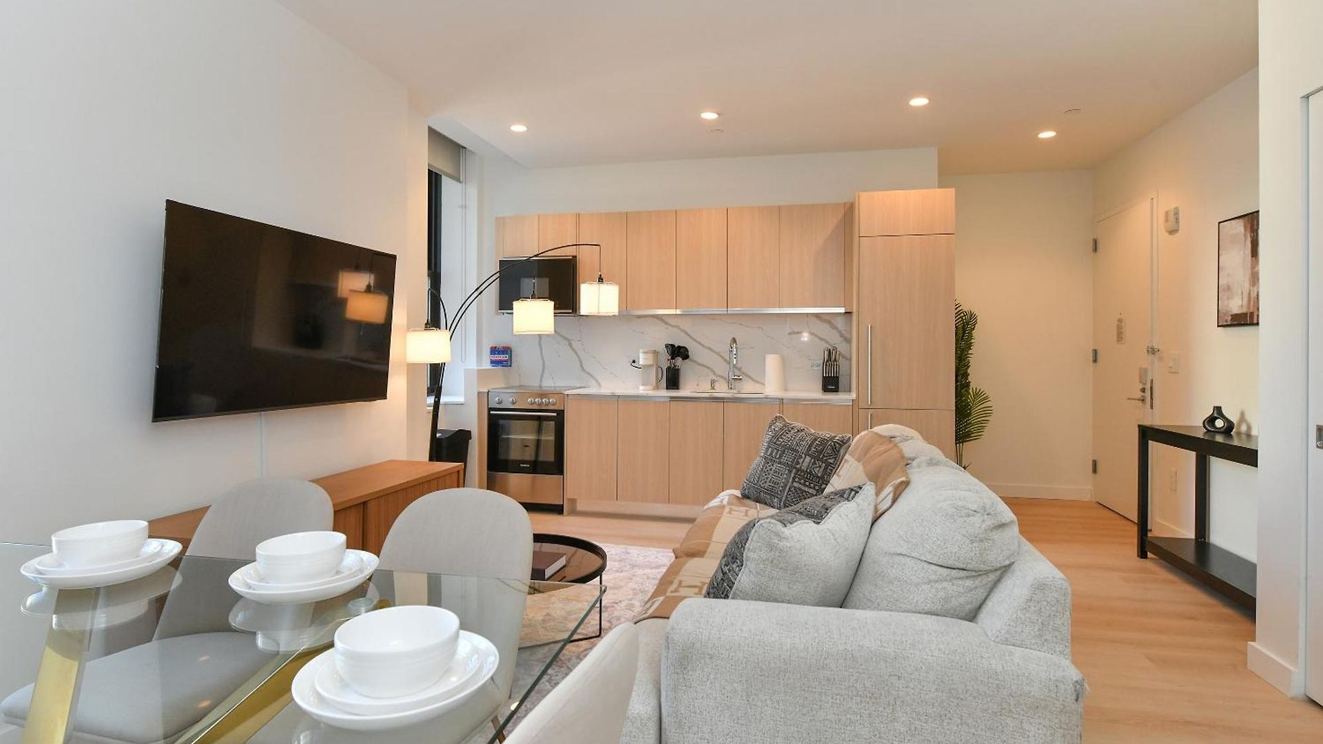 Urban Escape Bright 2br 2ba In Fidi Apartment *