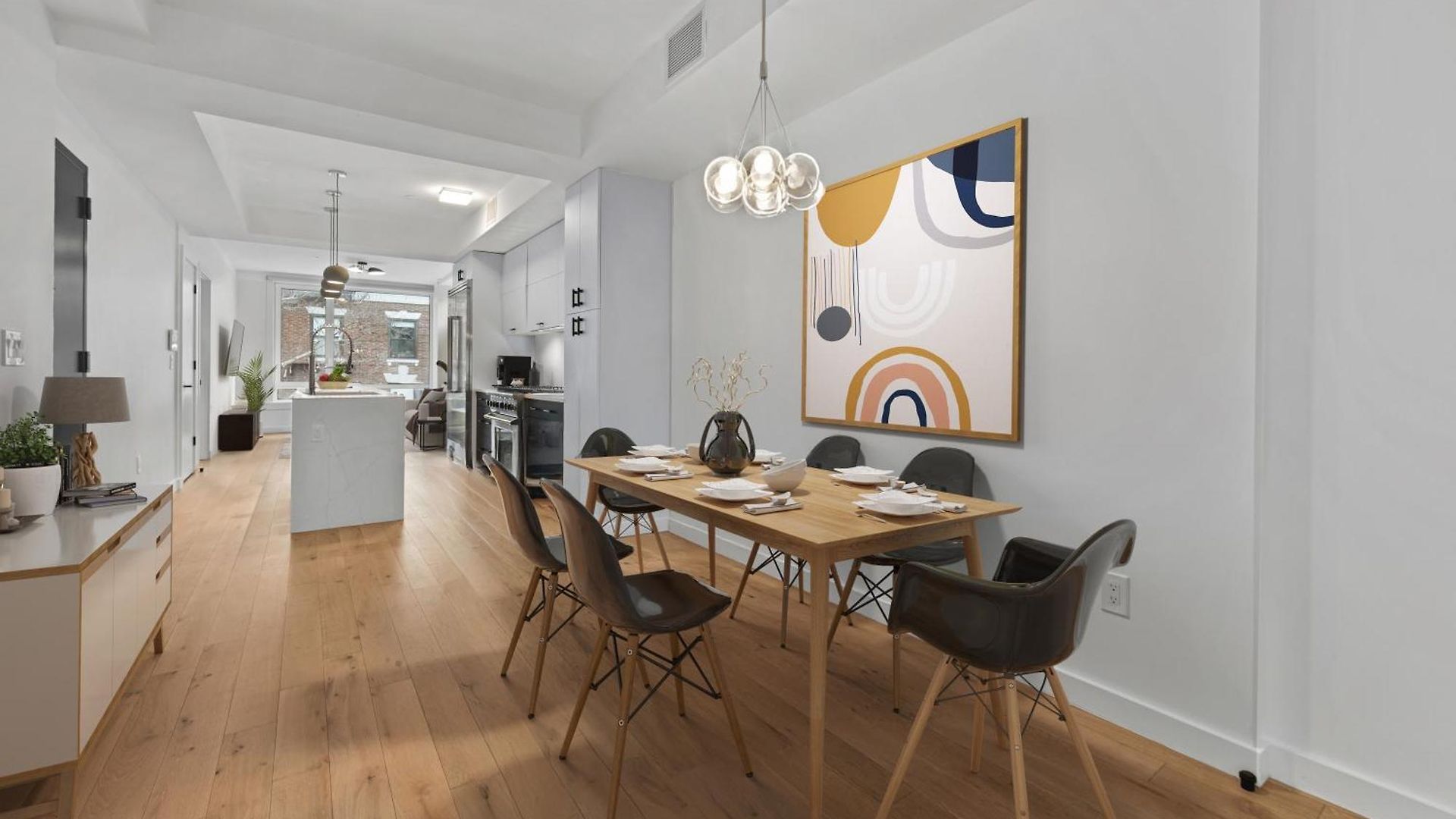 Modern 3 Bedroom In The Heart Of Downtown Brooklyn Across From Barclay's Center Apartment