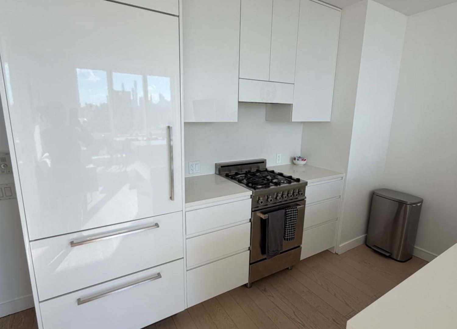 1 Stop To Midtown Spectacular Panoramic View Luxury High Rise Corner 1 Bedroom Apartment
