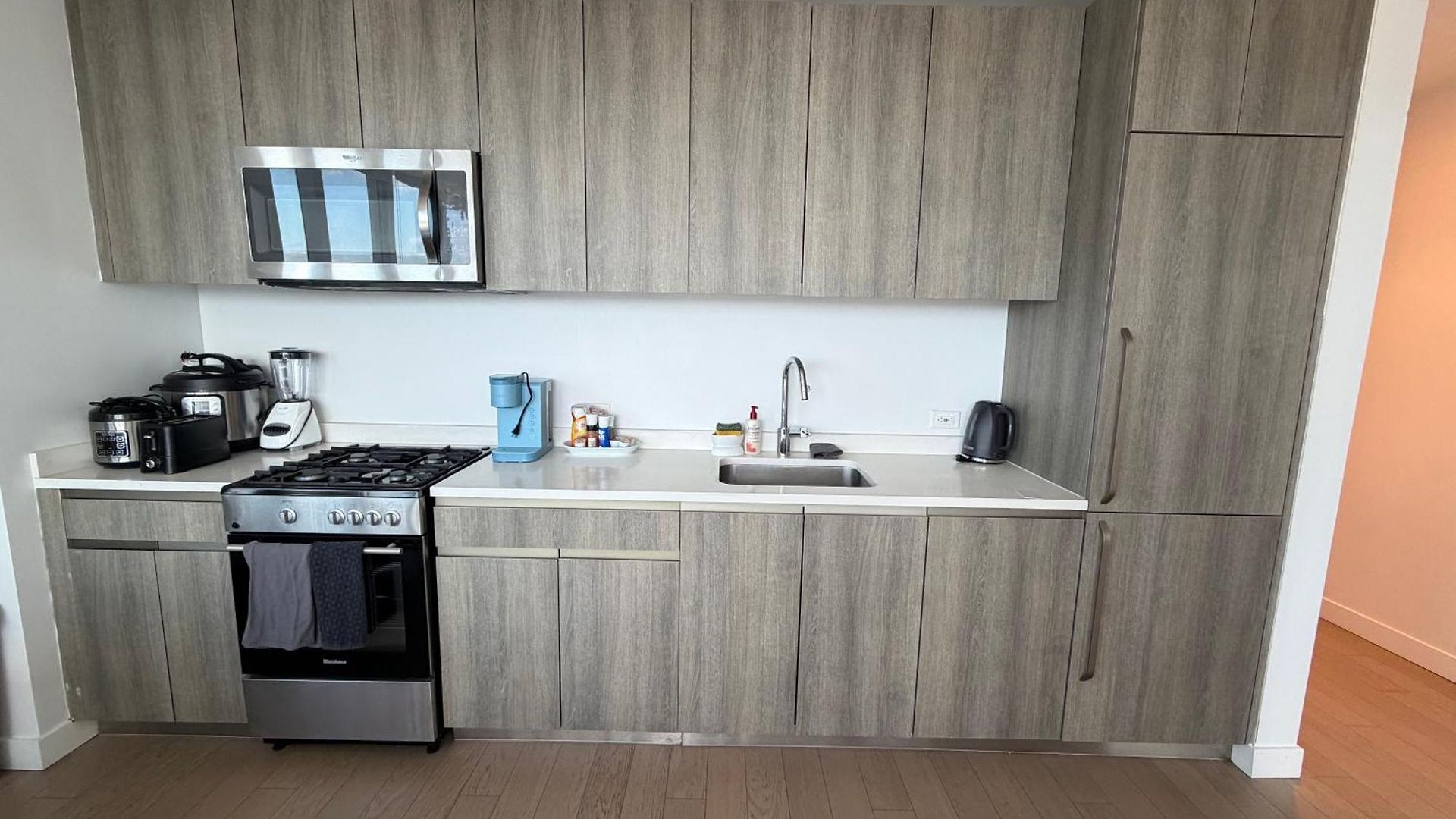 High Floor Luxury Corner 2br2ba Stunning Panoramic Views 1 Stop To Midtown Manhattan Apartment