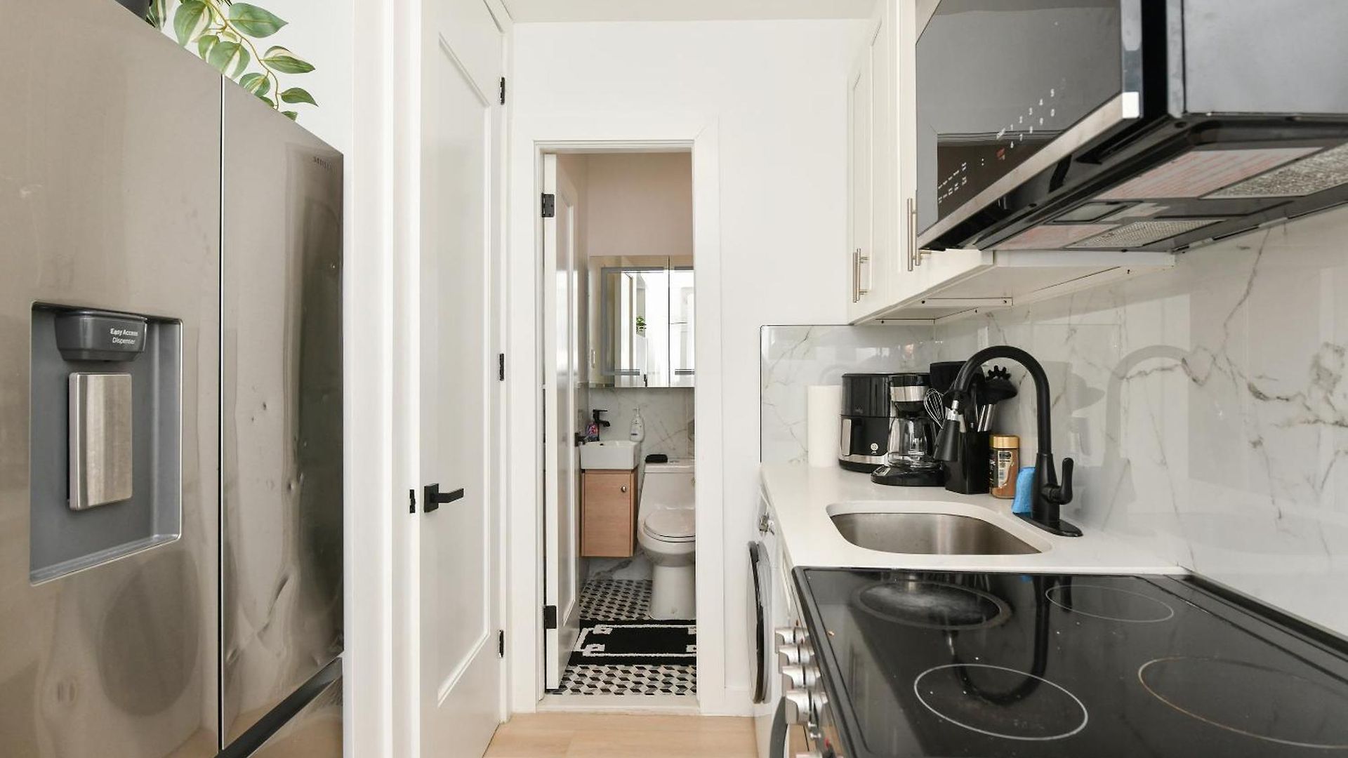 Elegant 2 Bedroom Retreat Near Park Apartment New York
